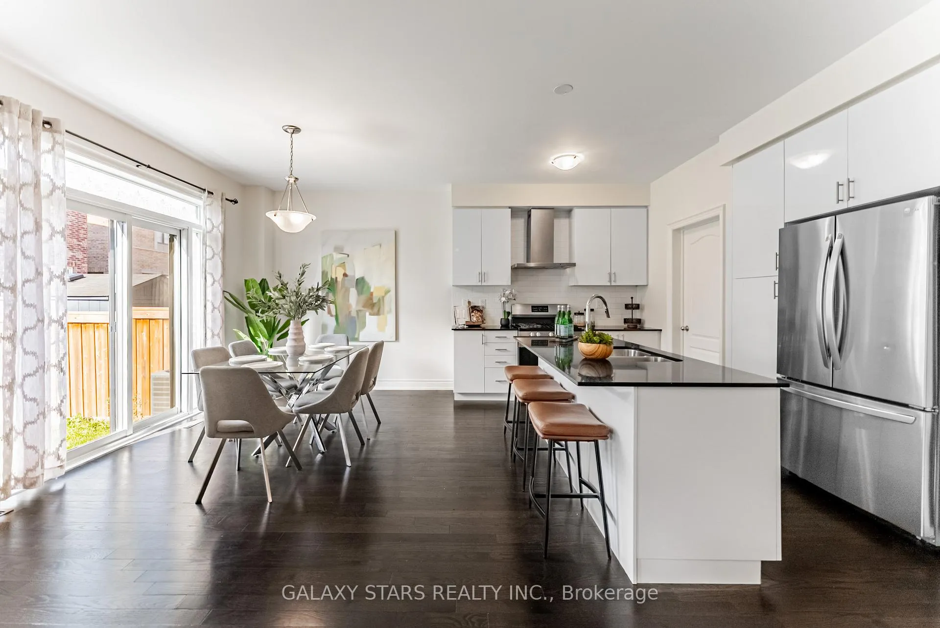 Photo 15 of 1226 Mcphedran Point, Milton, Ford — HOMEH