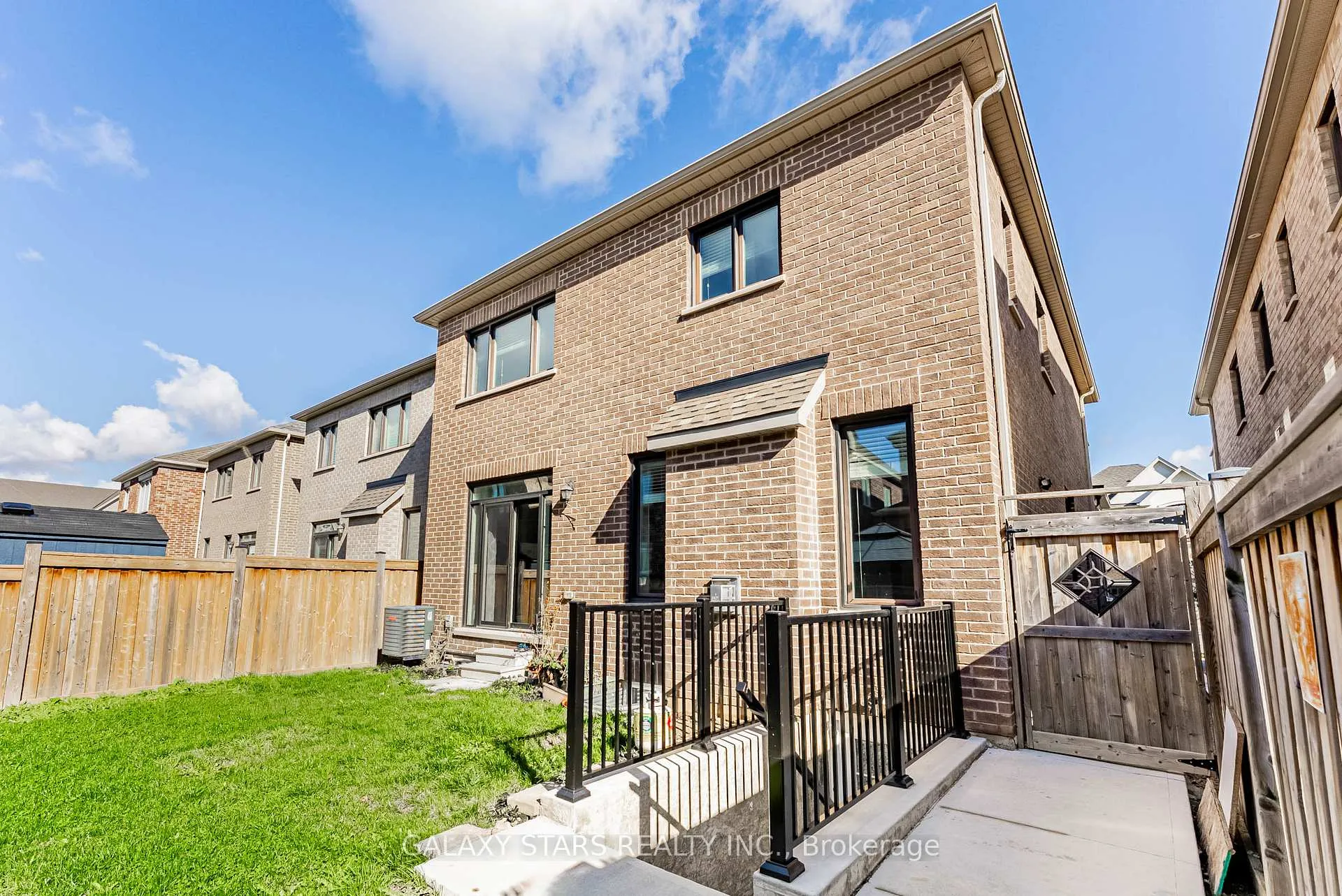 Photo 39 of 1226 Mcphedran Point, Milton, Ford — HOMEH