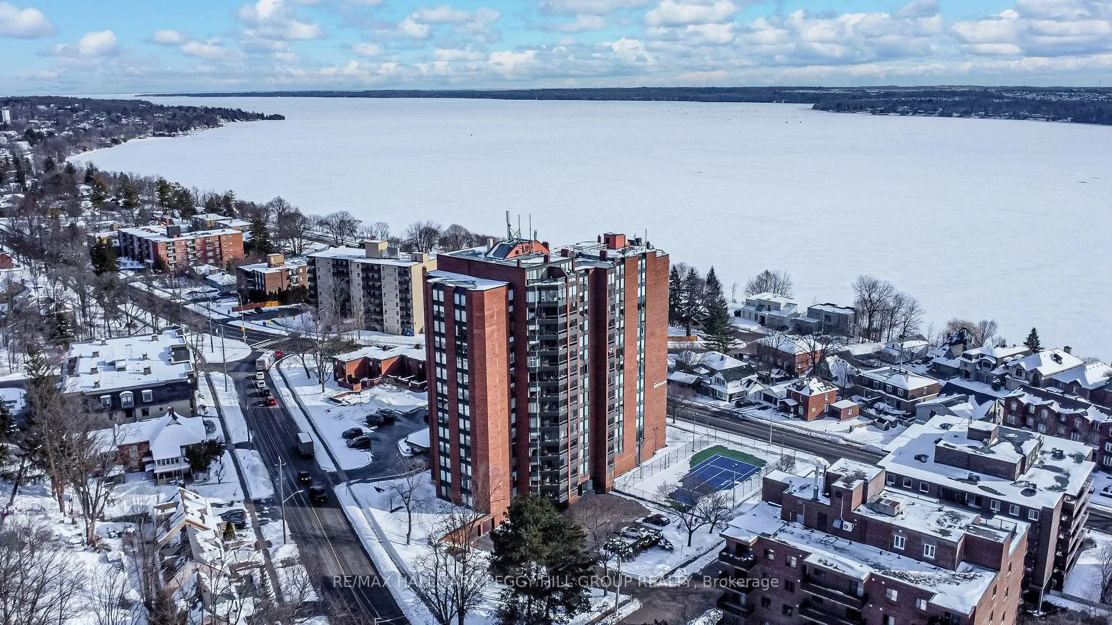 Photo 1 of Unit 803, 181 Collier Street, Barrie, North Shore — HOMEH