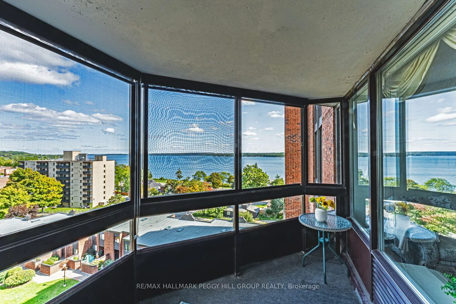 Photo 2 of Unit 803, 181 Collier Street, Barrie, North Shore — HOMEH