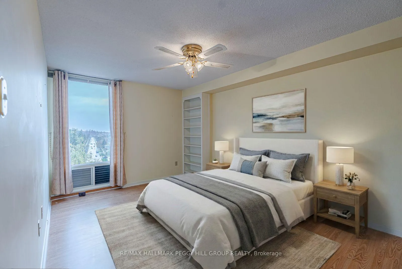 Photo 7 of Unit 803, 181 Collier Street, Barrie, North Shore — HOMEH