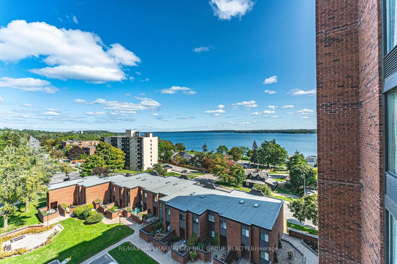 Photo 13 of Unit 803, 181 Collier Street, Barrie, North Shore — HOMEH