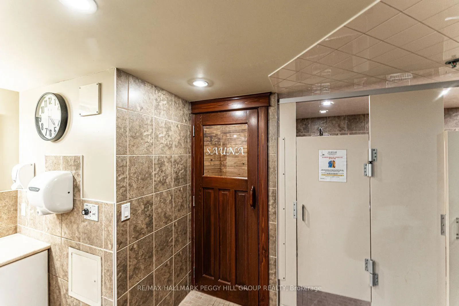 Photo 18 of Unit 803, 181 Collier Street, Barrie, North Shore — HOMEH