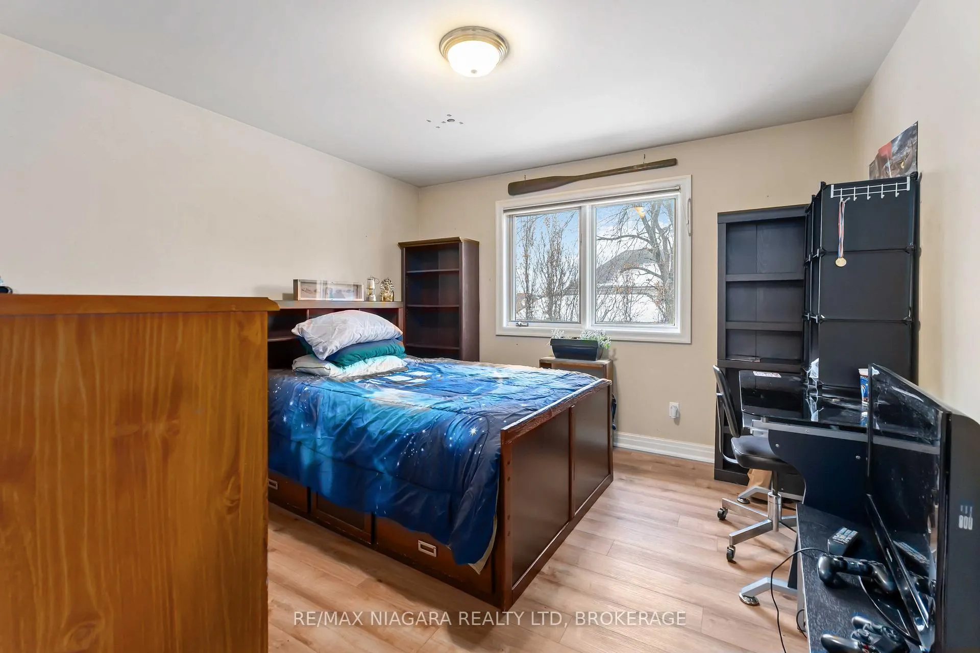 Photo 17 of 7874 Bishop Avenue, Niagara Falls, Mt. Carmel — HOMEH