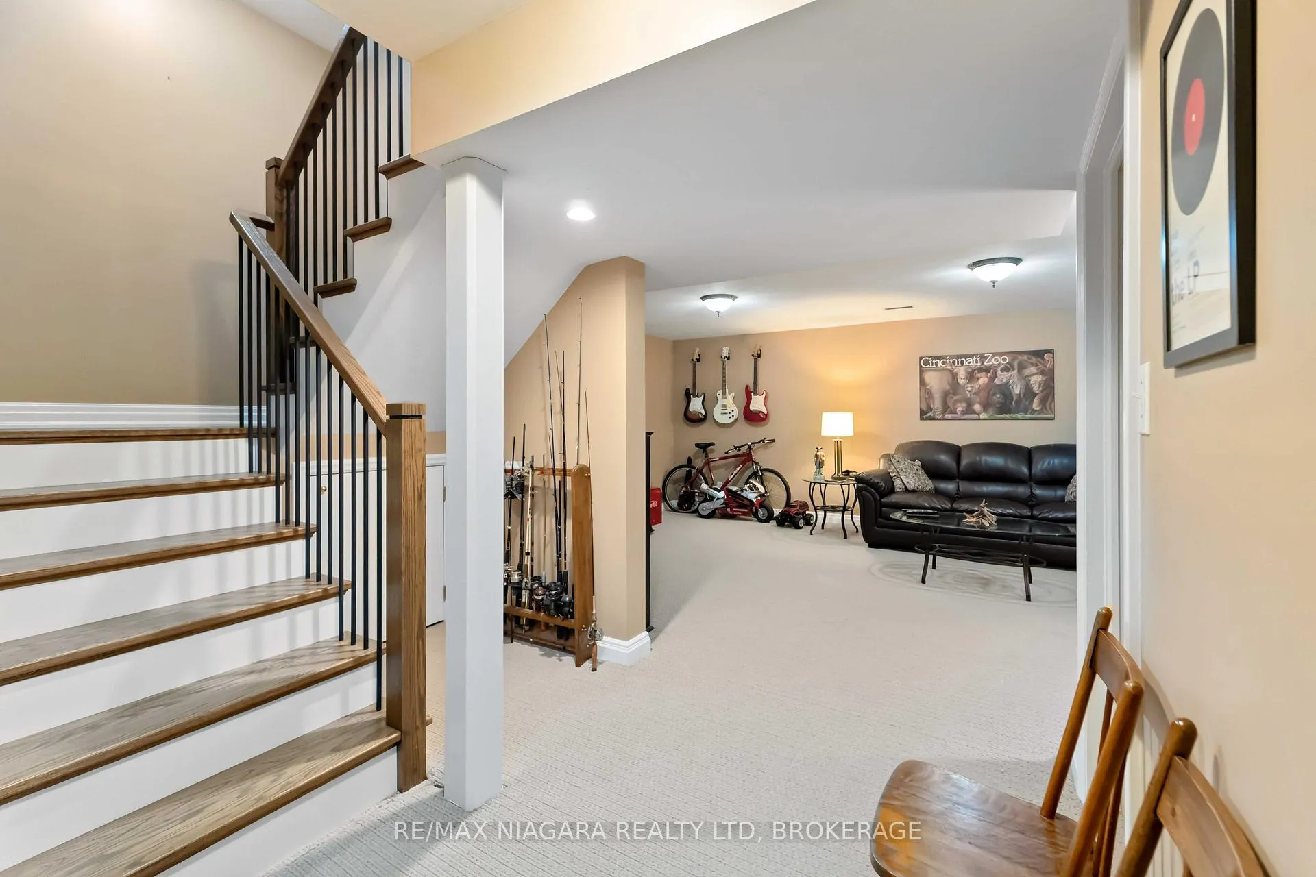 Photo 18 of 7874 Bishop Avenue, Niagara Falls, Mt. Carmel — HOMEH
