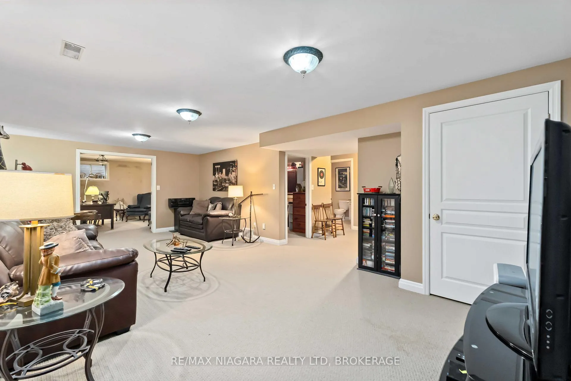 Photo 19 of 7874 Bishop Avenue, Niagara Falls, Mt. Carmel — HOMEH