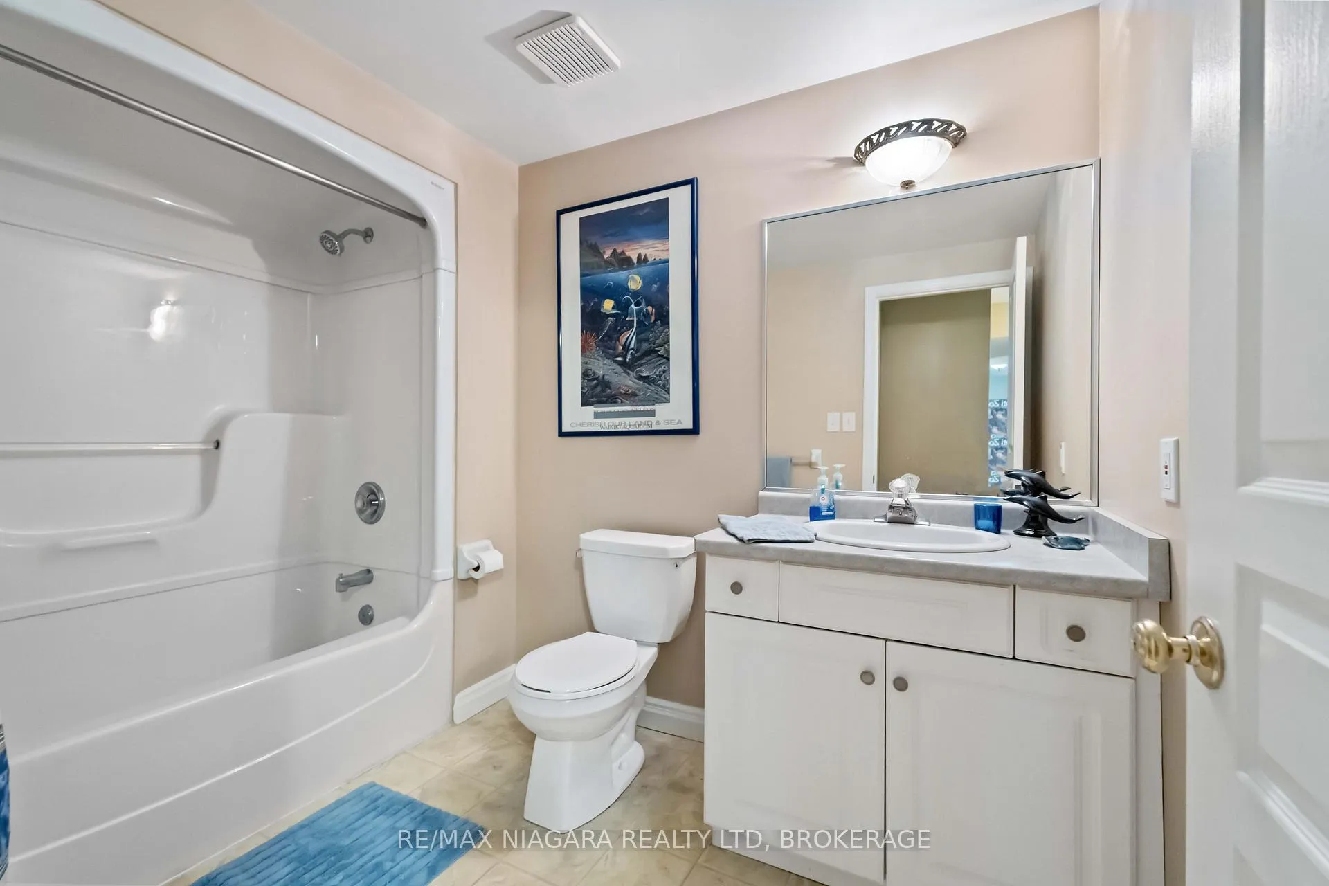 Photo 21 of 7874 Bishop Avenue, Niagara Falls, Mt. Carmel — HOMEH