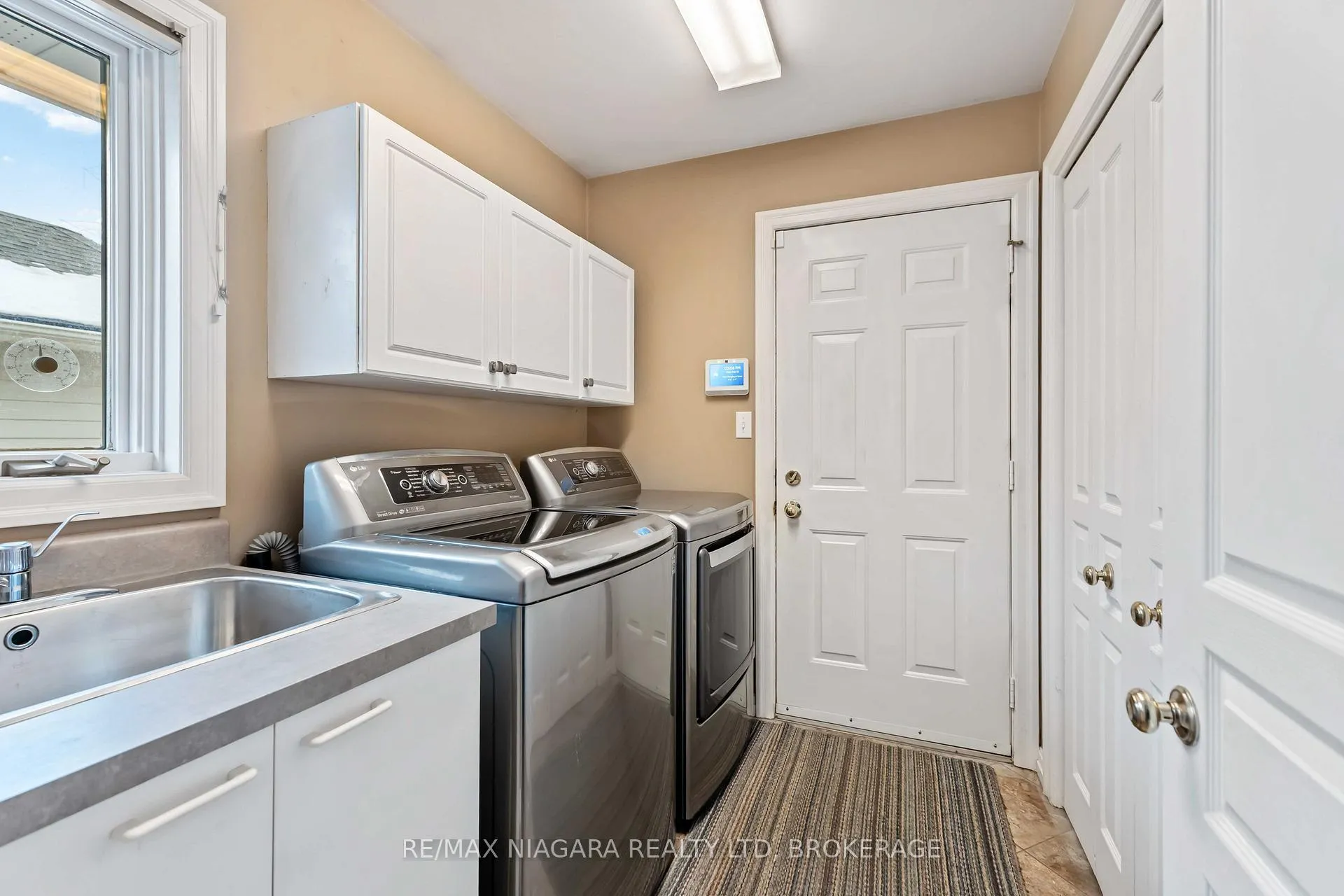 Photo 23 of 7874 Bishop Avenue, Niagara Falls, Mt. Carmel — HOMEH