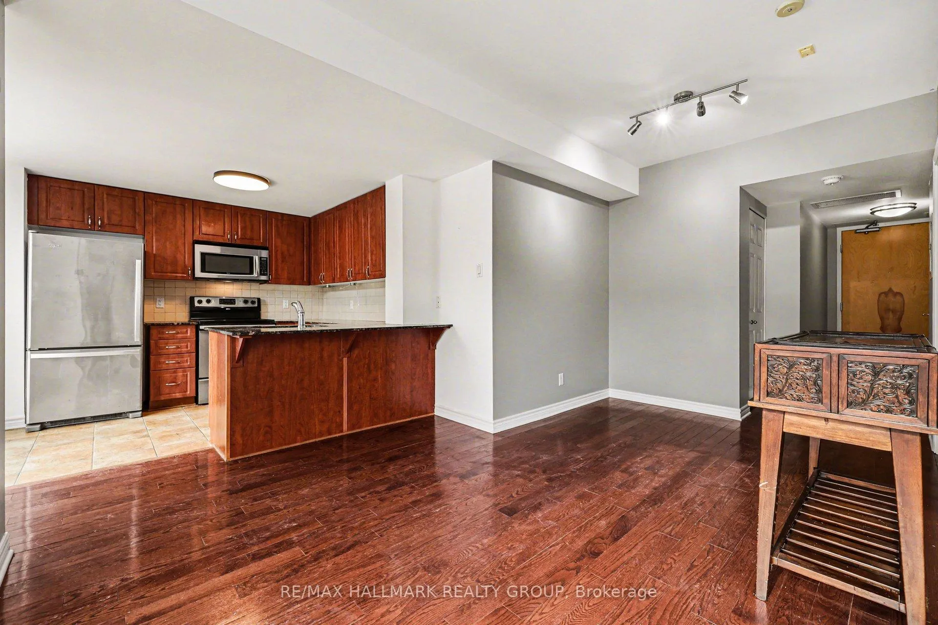 Photo 9 of Unit 510, 250 lett Street, Ottawa, West Centre Town — HOMEH