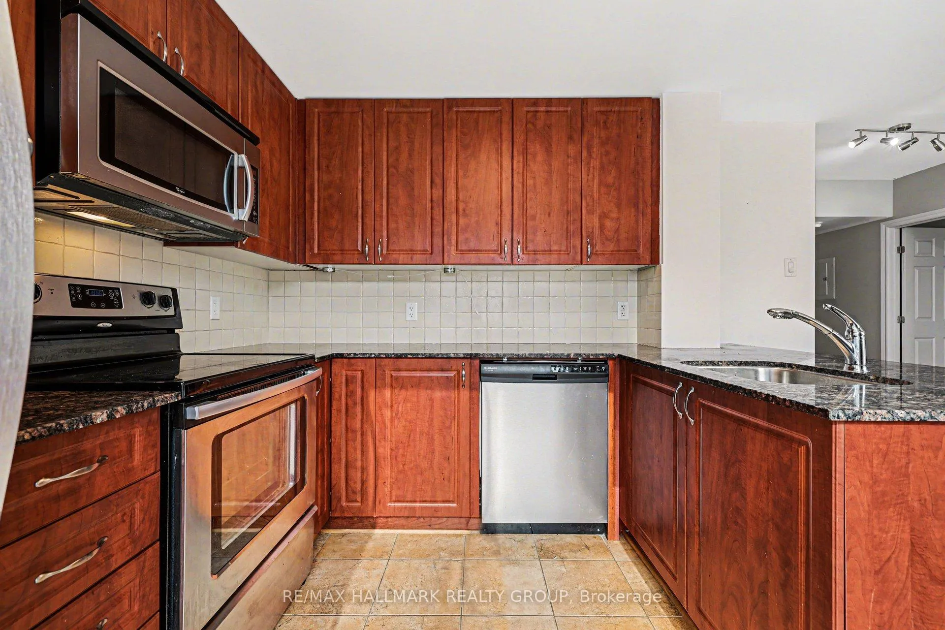 Photo 12 of Unit 510, 250 lett Street, Ottawa, West Centre Town — HOMEH