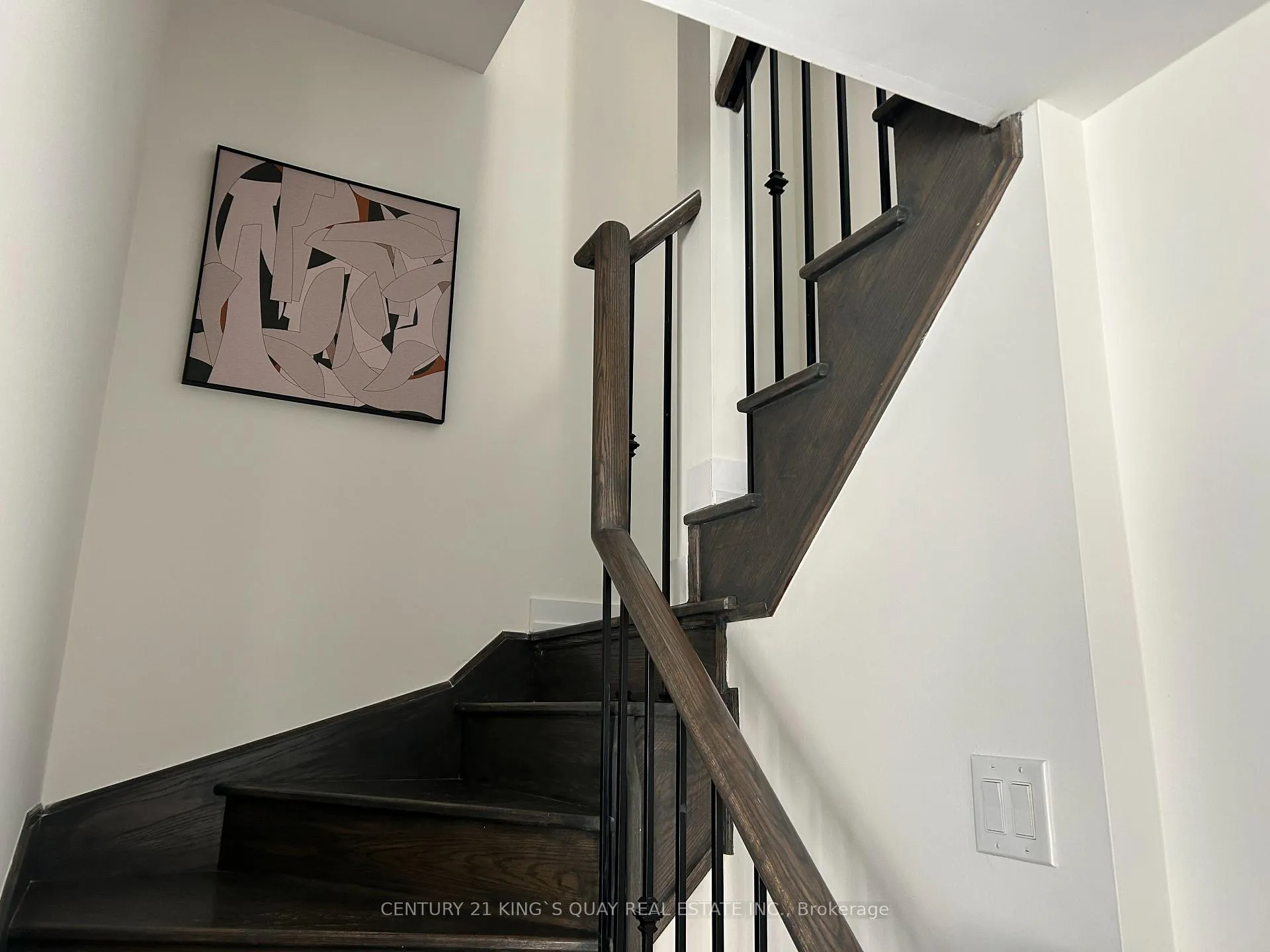 Photo 6 of Unit 304, 20 Dunsheath Way, Markham, Cornell — HOMEH