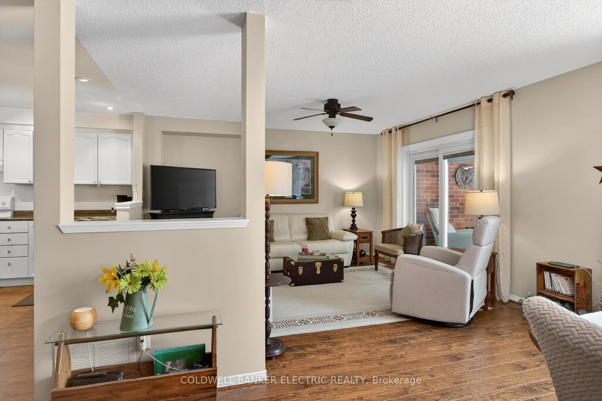 Photo 10 of 1399 Lillico Crescent, Peterborough, Monaghan Ward 2 — HOMEH