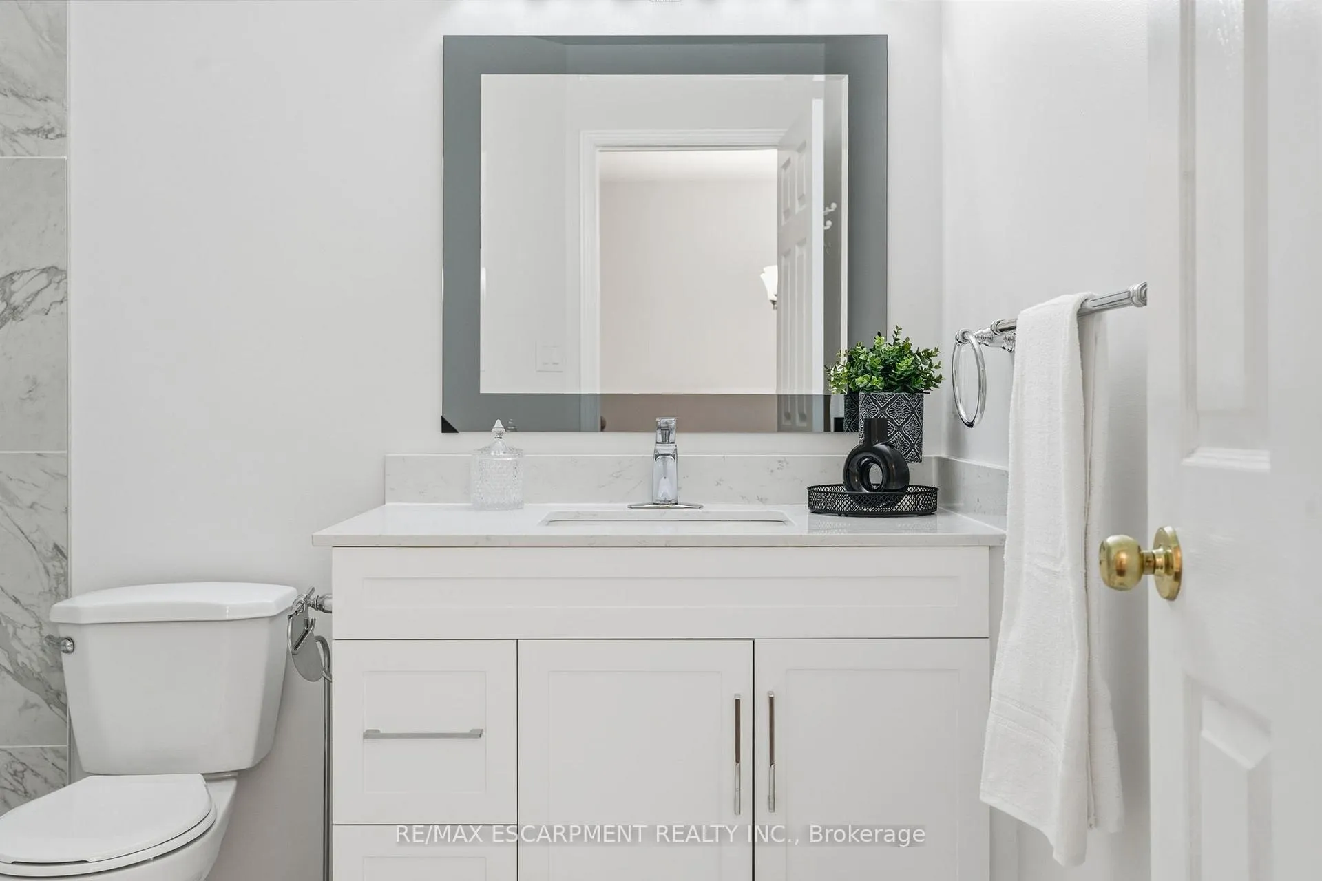 Photo 32 of Unit 25, 100 Vineberg Drive, Hamilton, Allison — HOMEH