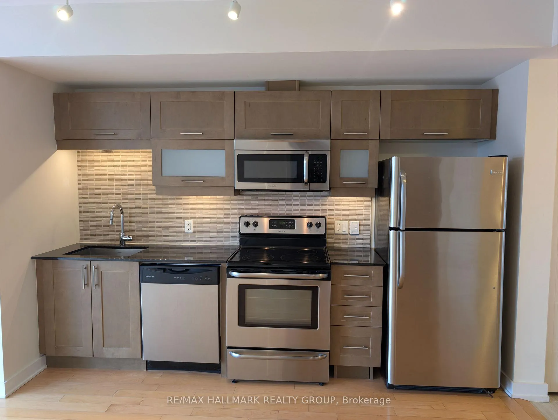 Photo 9 of Unit 408, 179 Metcalfe Street, Ottawa, Ottawa Centre — HOMEH