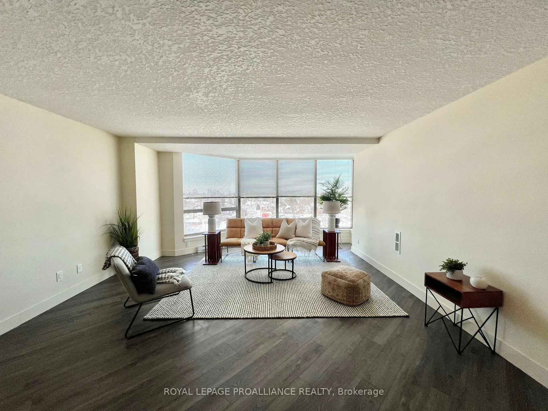 Photo 6 of Unit 1002, 344 Front Street, Belleville, Belleville Ward — HOMEH