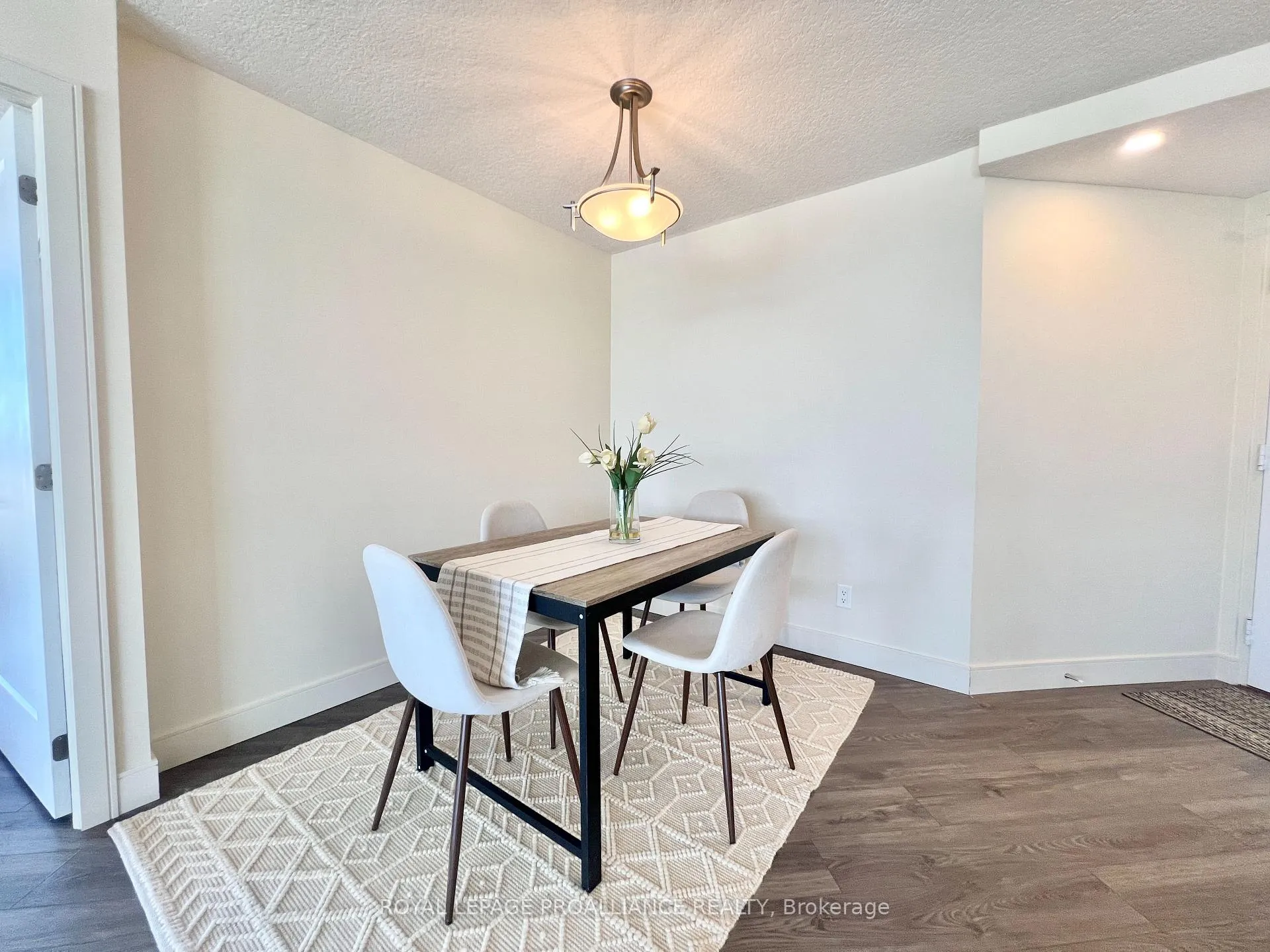 Photo 11 of Unit 1002, 344 Front Street, Belleville, Belleville Ward — HOMEH