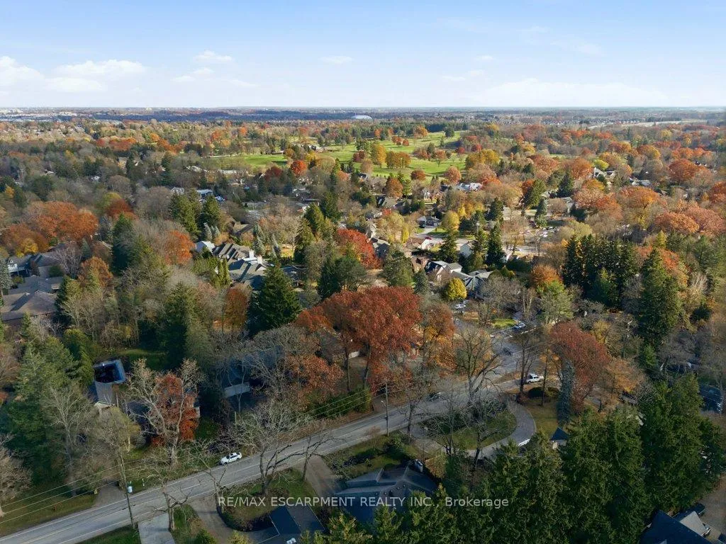 Photo 43 of 16 Lovers Lane, Hamilton, Ancaster — HOMEH