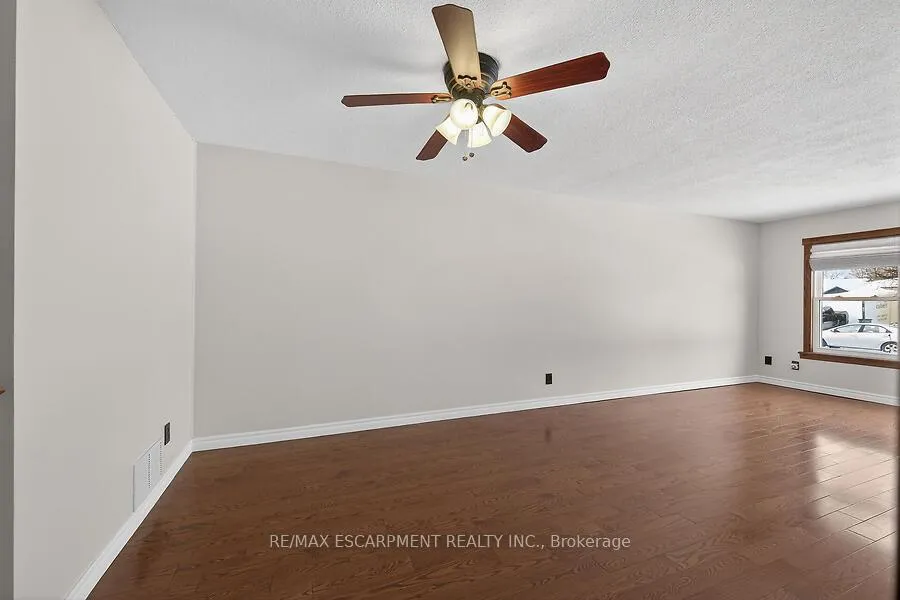 Photo 7 of 16 Golden Orchard Drive, Hamilton, Gourley — HOMEH