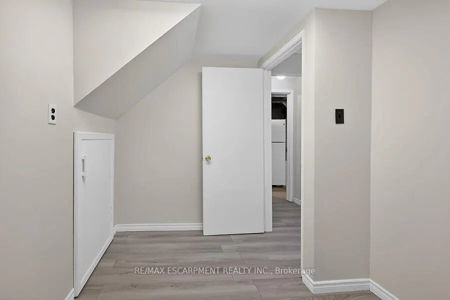 Photo 23 of 16 Golden Orchard Drive, Hamilton, Gourley — HOMEH