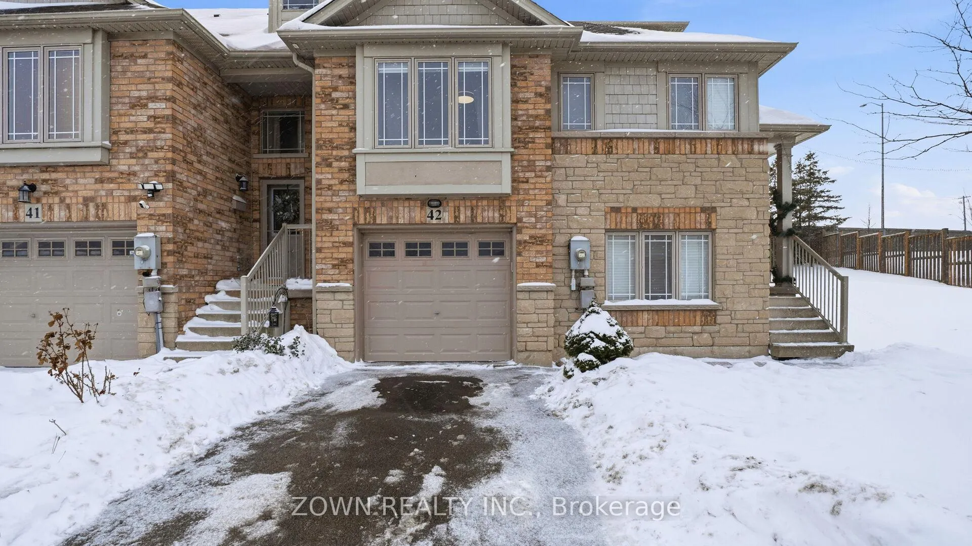 Photo 3 of Unit 42, 242 Upper Mount Albion Road, Hamilton, Stoney Creek Mountain — HOMEH