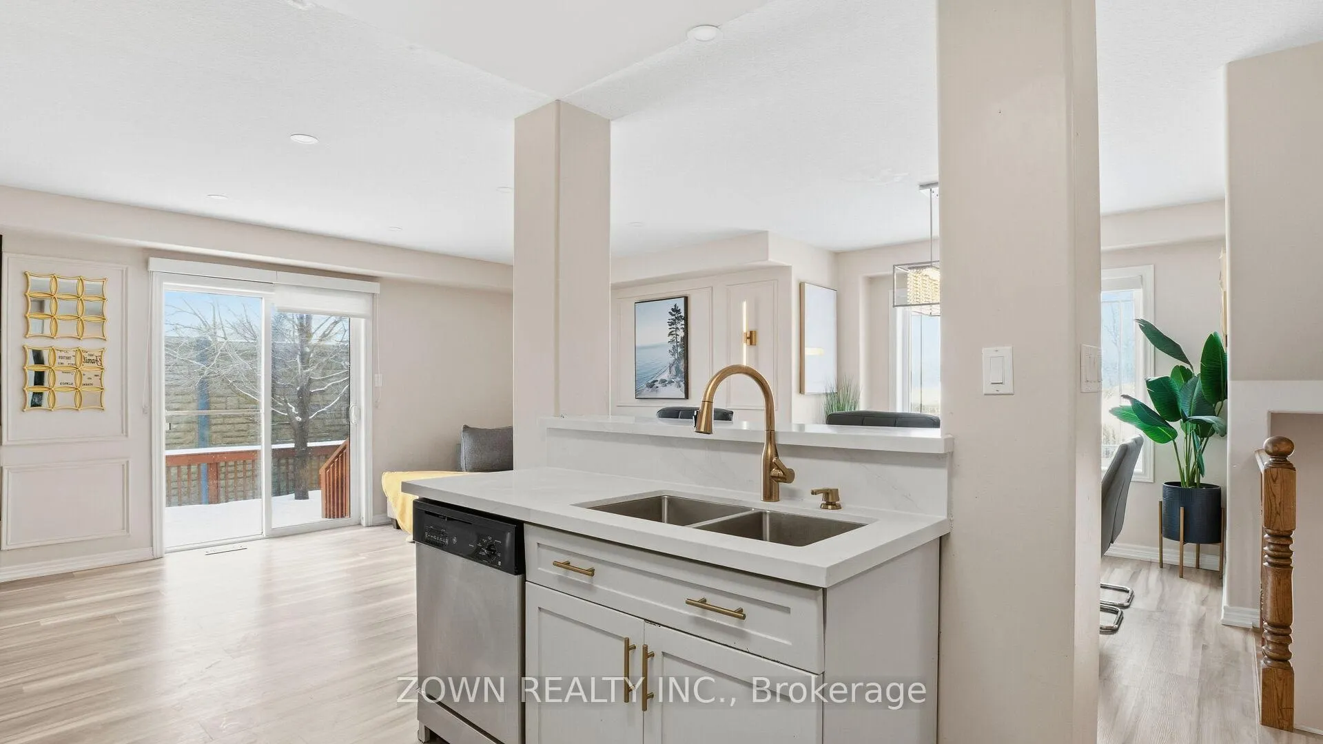 Photo 13 of Unit 42, 242 Upper Mount Albion Road, Hamilton, Stoney Creek Mountain — HOMEH