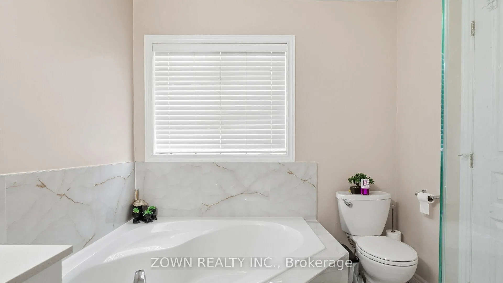 Photo 21 of Unit 42, 242 Upper Mount Albion Road, Hamilton, Stoney Creek Mountain — HOMEH