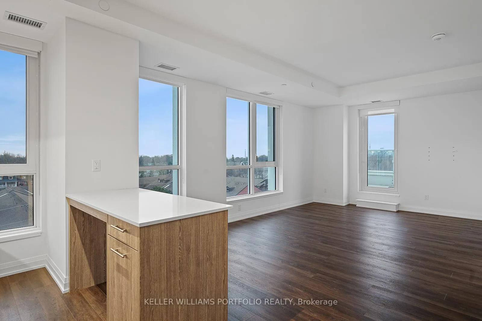Photo 10 of Unit 615, 286 Main Street, Toronto, East End-Danforth — HOMEH