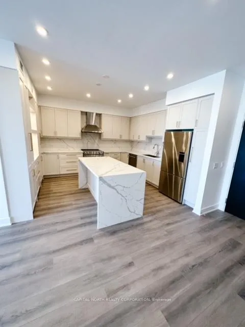 Photo 5 of Unit 531, 9000 Jane Street, Vaughan, Concord — HOMEH