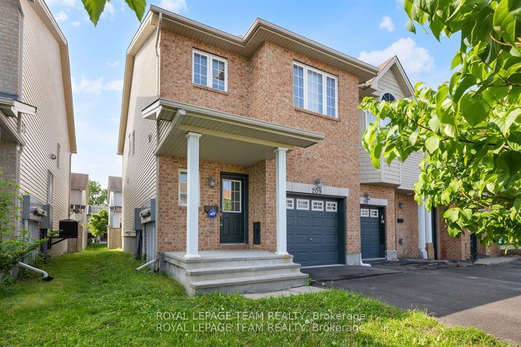 Photo 1 of 209 Macoun Circle, Ottawa, Hunt Club Park/Greenboro — HOMEH