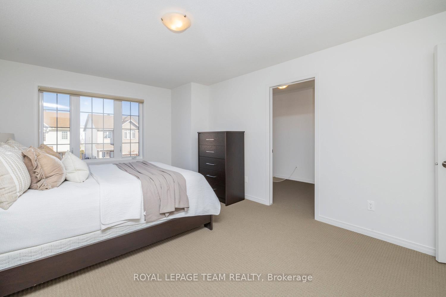 Photo 14 of 209 Macoun Circle, Ottawa, Hunt Club Park/Greenboro — HOMEH