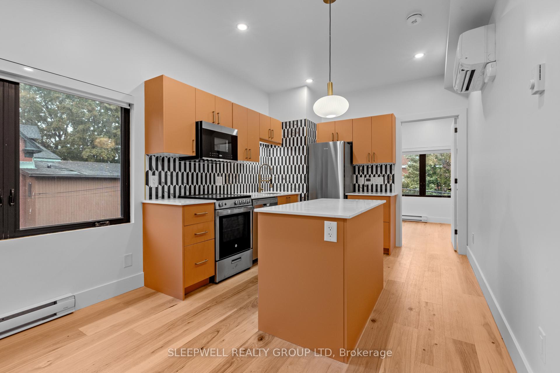 Photo 6 of Unit 206, 476 Wilbrod Street, Ottawa, Sandy Hill — HOMEH