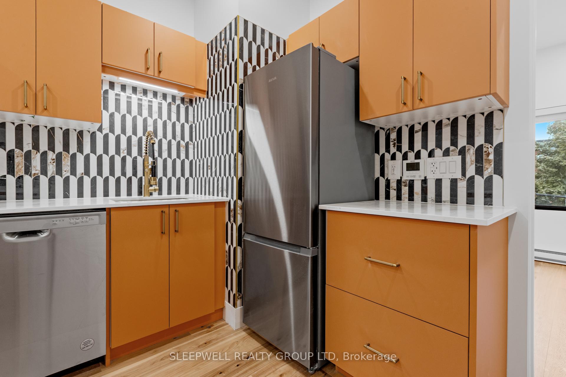 Photo 9 of Unit 206, 476 Wilbrod Street, Ottawa, Sandy Hill — HOMEH