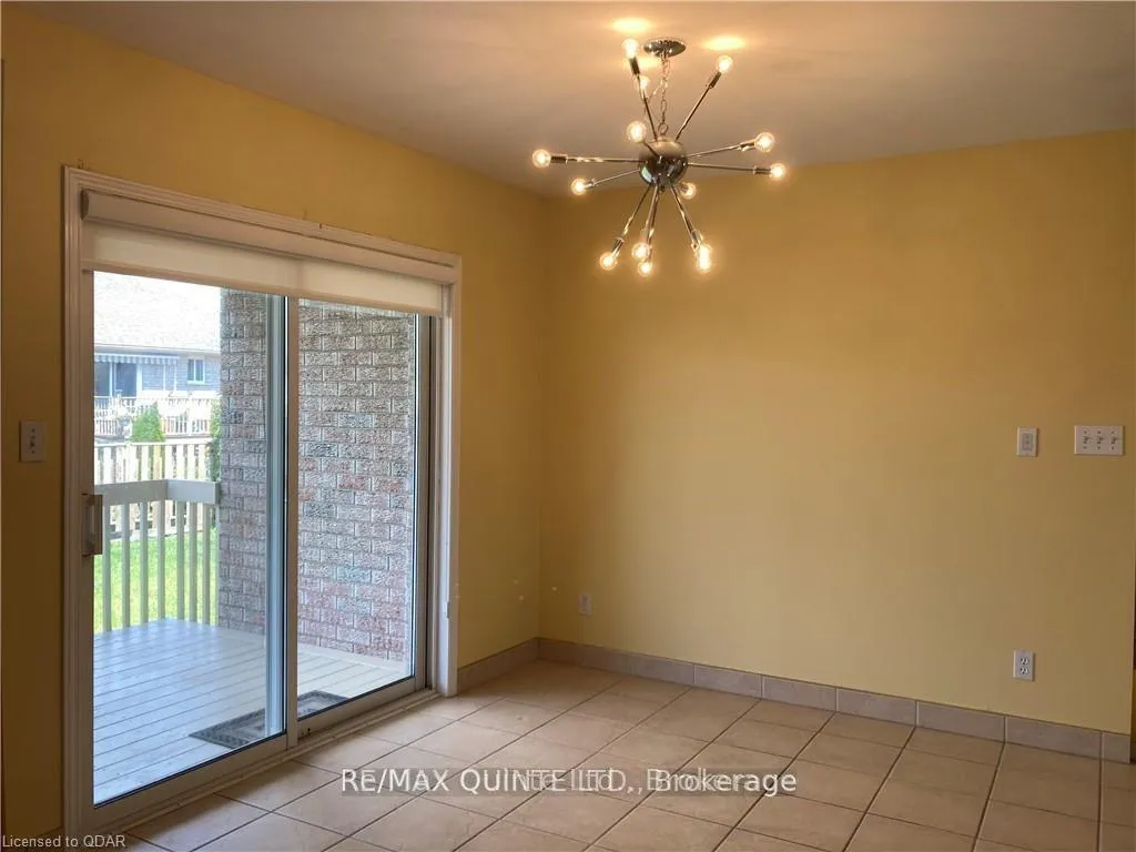 Photo 8 of 12 Hickory Grove, Belleville, Belleville Ward — HOMEH