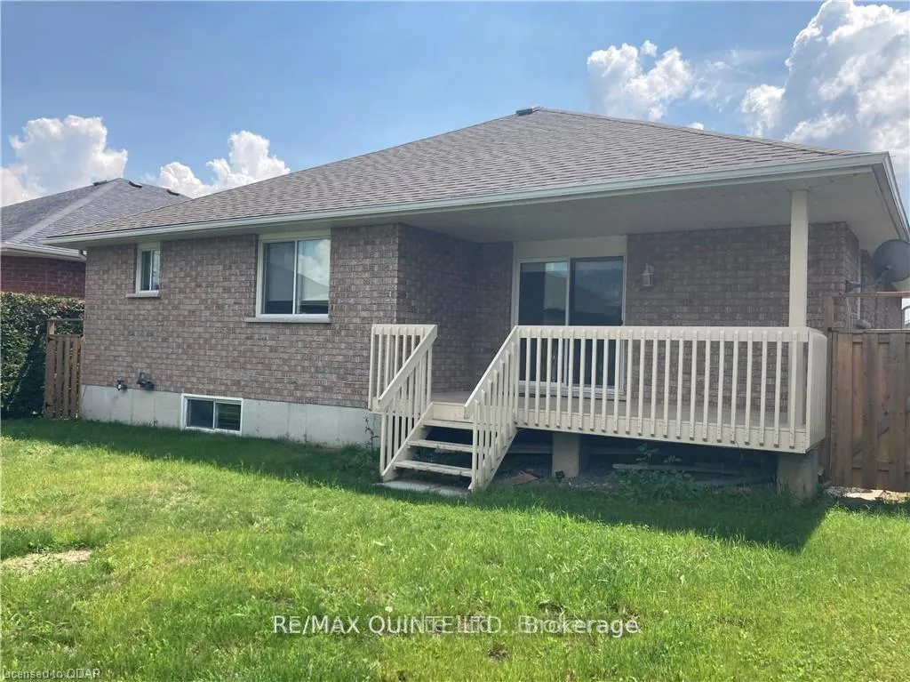 Photo 17 of 12 Hickory Grove, Belleville, Belleville Ward — HOMEH