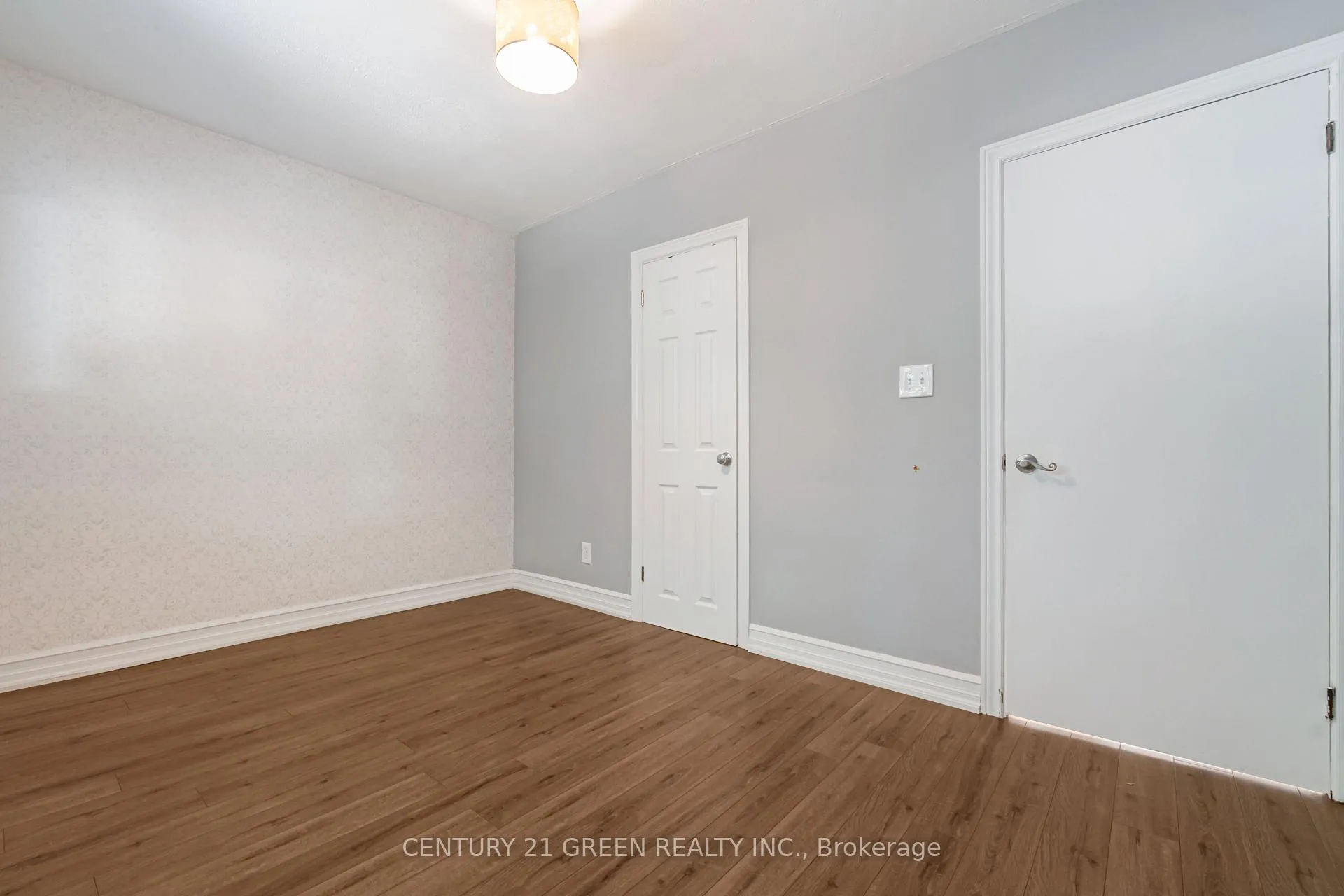 Photo 16 of 1303 Bunnell Drive, Burlington, Mountainside — HOMEH