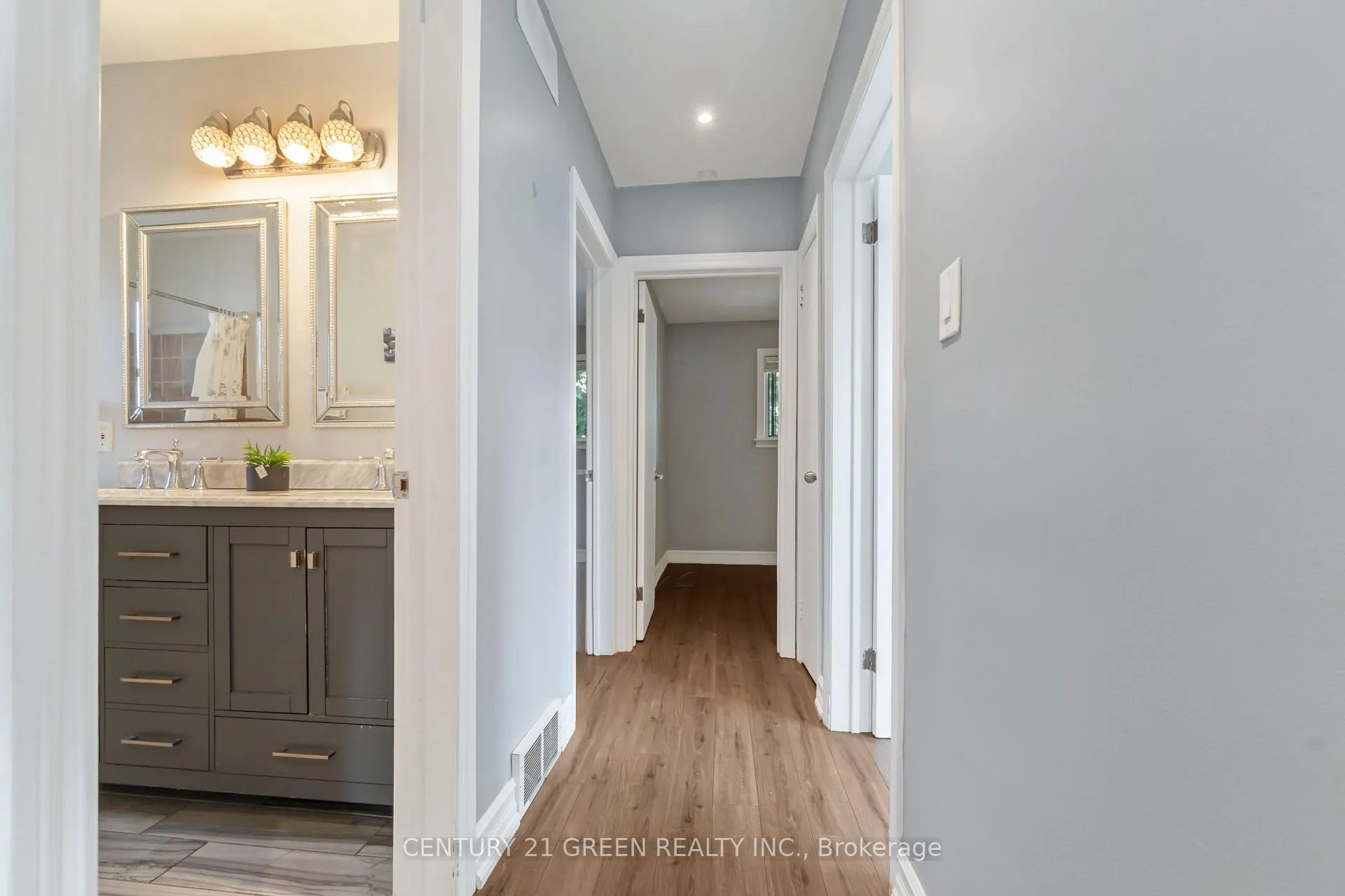 Photo 17 of 1303 Bunnell Drive, Burlington, Mountainside — HOMEH