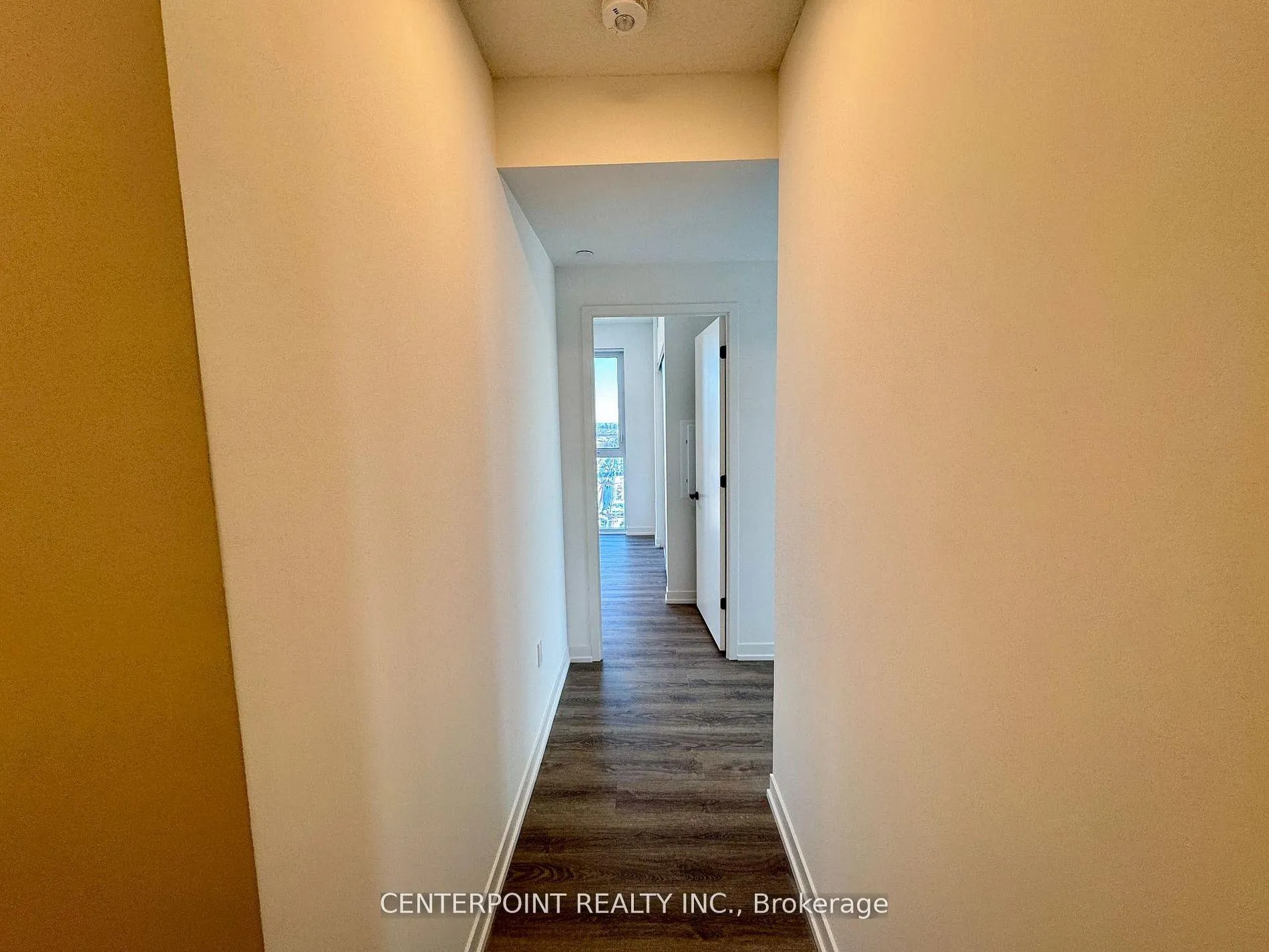 Photo 4 of Unit 4209, 8 Interchange Way, Vaughan, Vaughan Corporate Centre — HOMEH