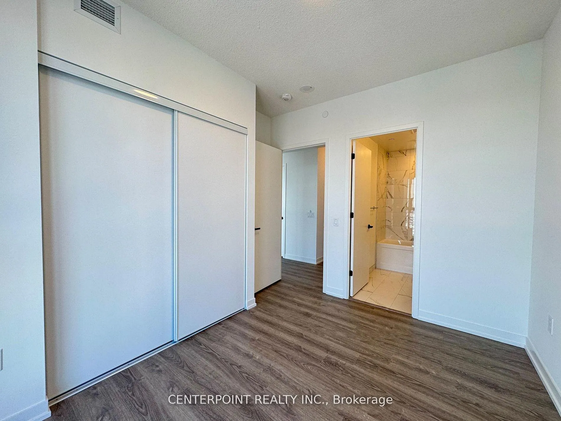 Photo 11 of Unit 4209, 8 Interchange Way, Vaughan, Vaughan Corporate Centre — HOMEH