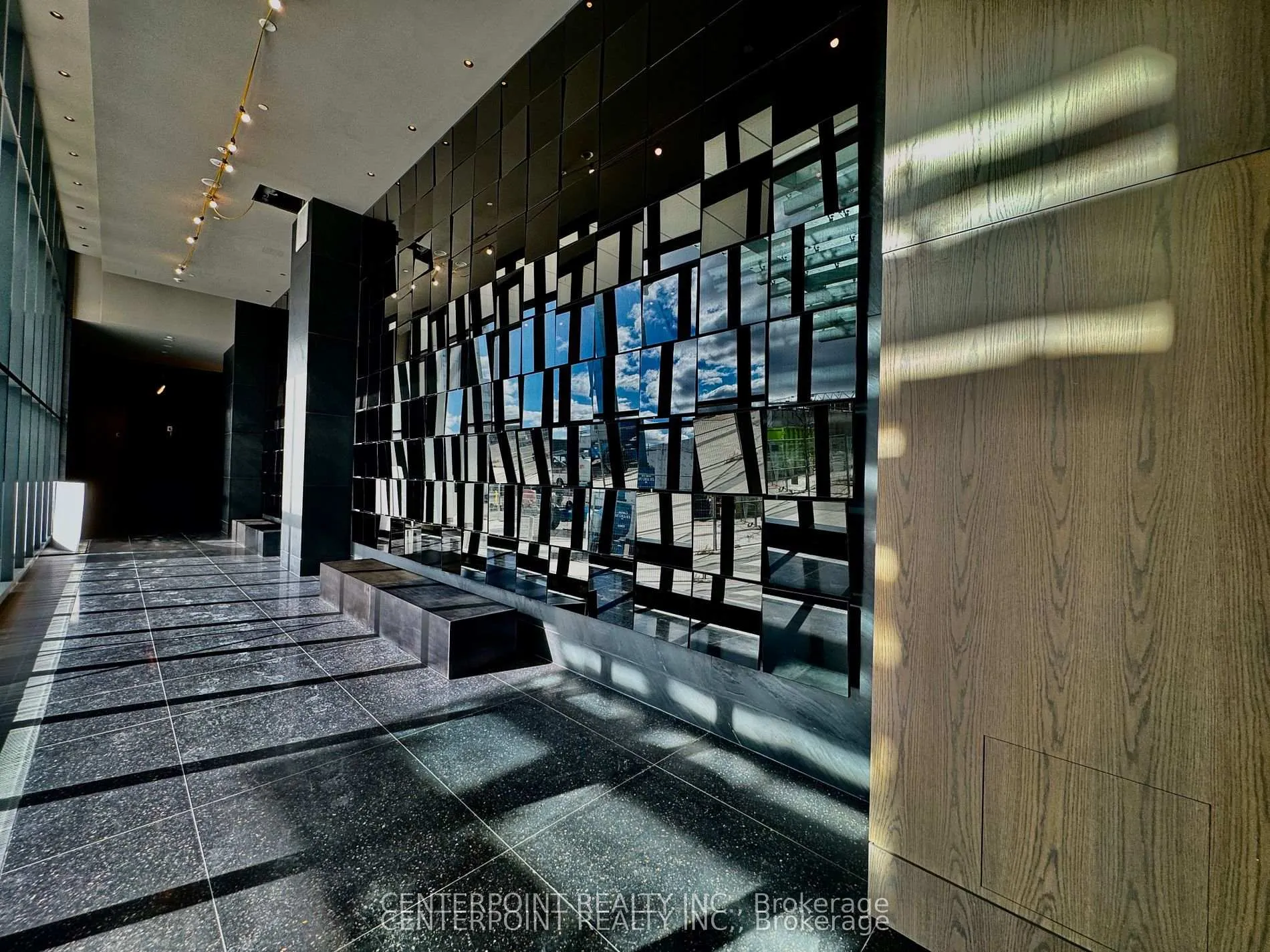 Photo 20 of Unit 4209, 8 Interchange Way, Vaughan, Vaughan Corporate Centre — HOMEH