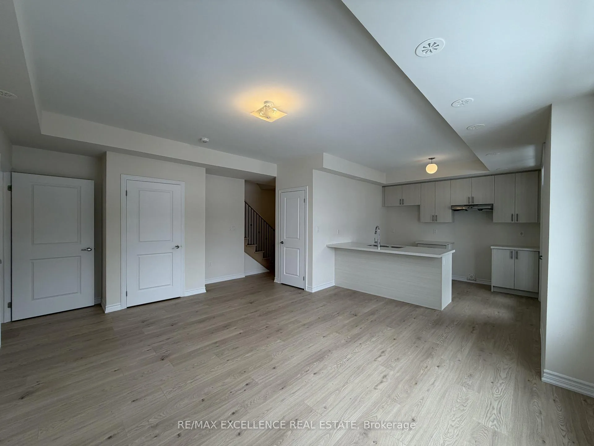 Photo 14 of 176 Petch Avenue, Caledon, Rural Caledon — HOMEH
