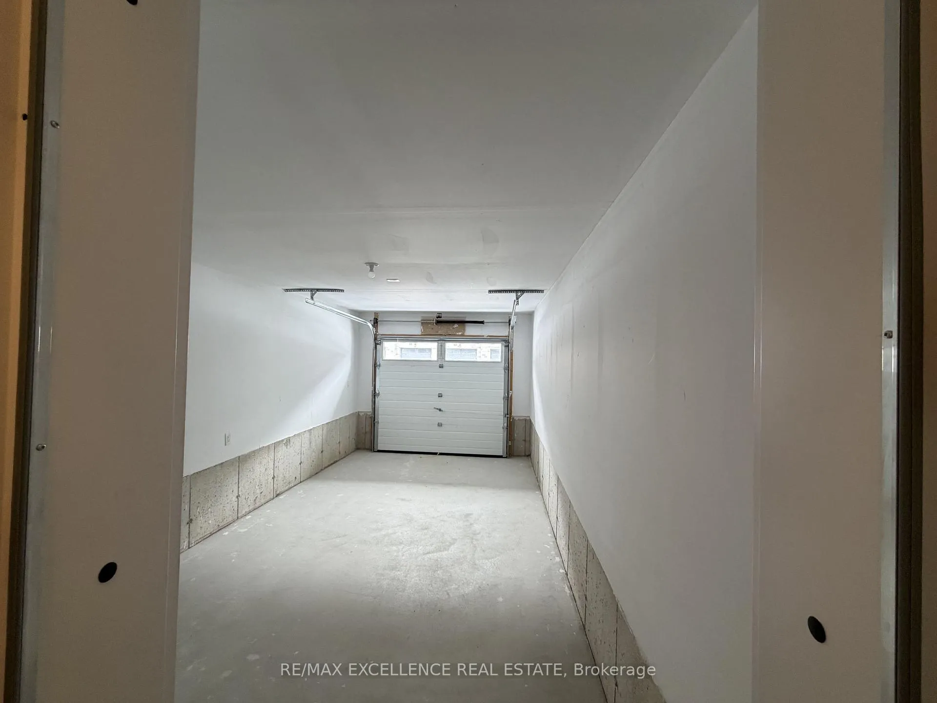 Photo 18 of 176 Petch Avenue, Caledon, Rural Caledon — HOMEH