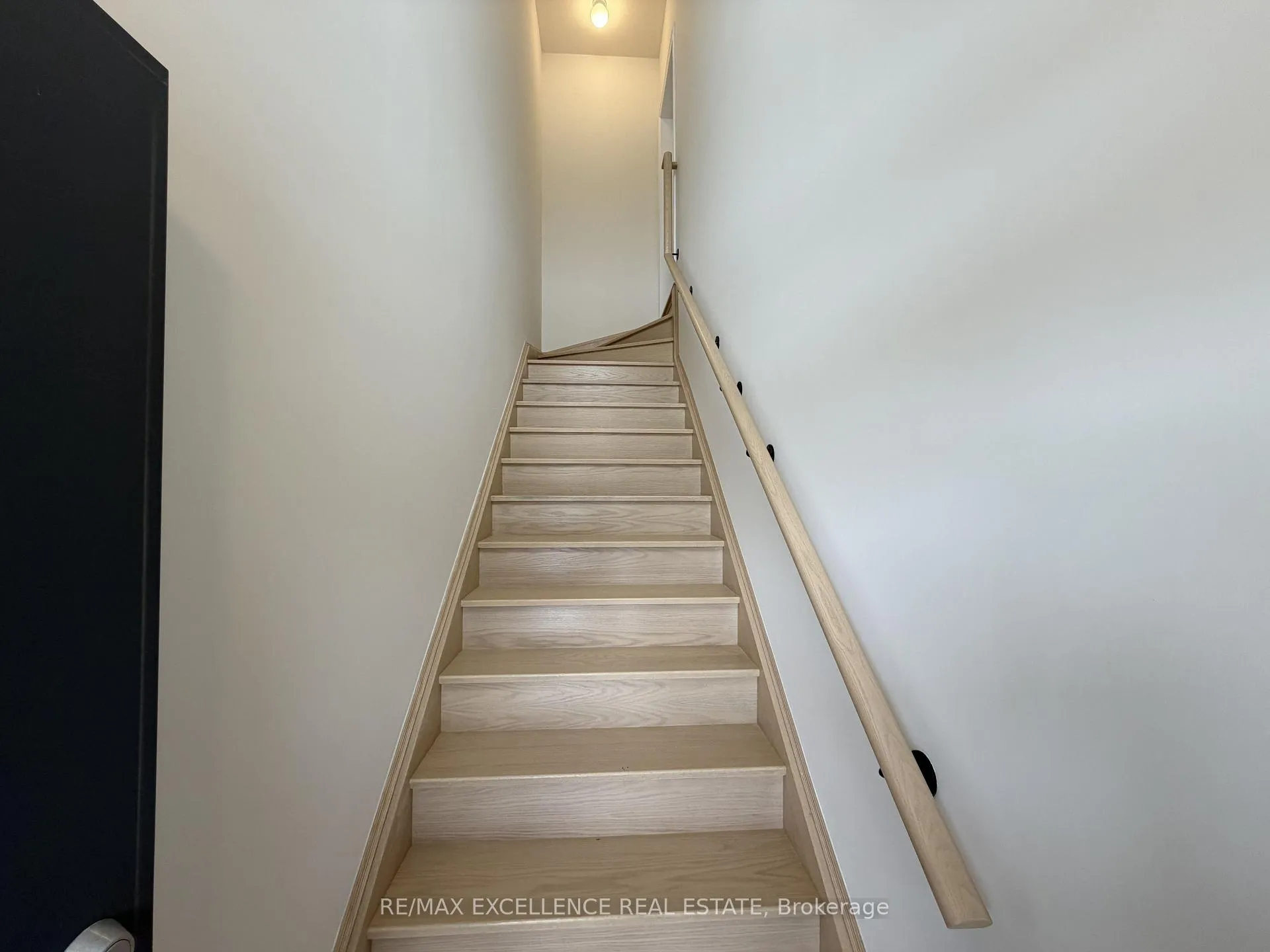 Photo 19 of 176 Petch Avenue, Caledon, Rural Caledon — HOMEH