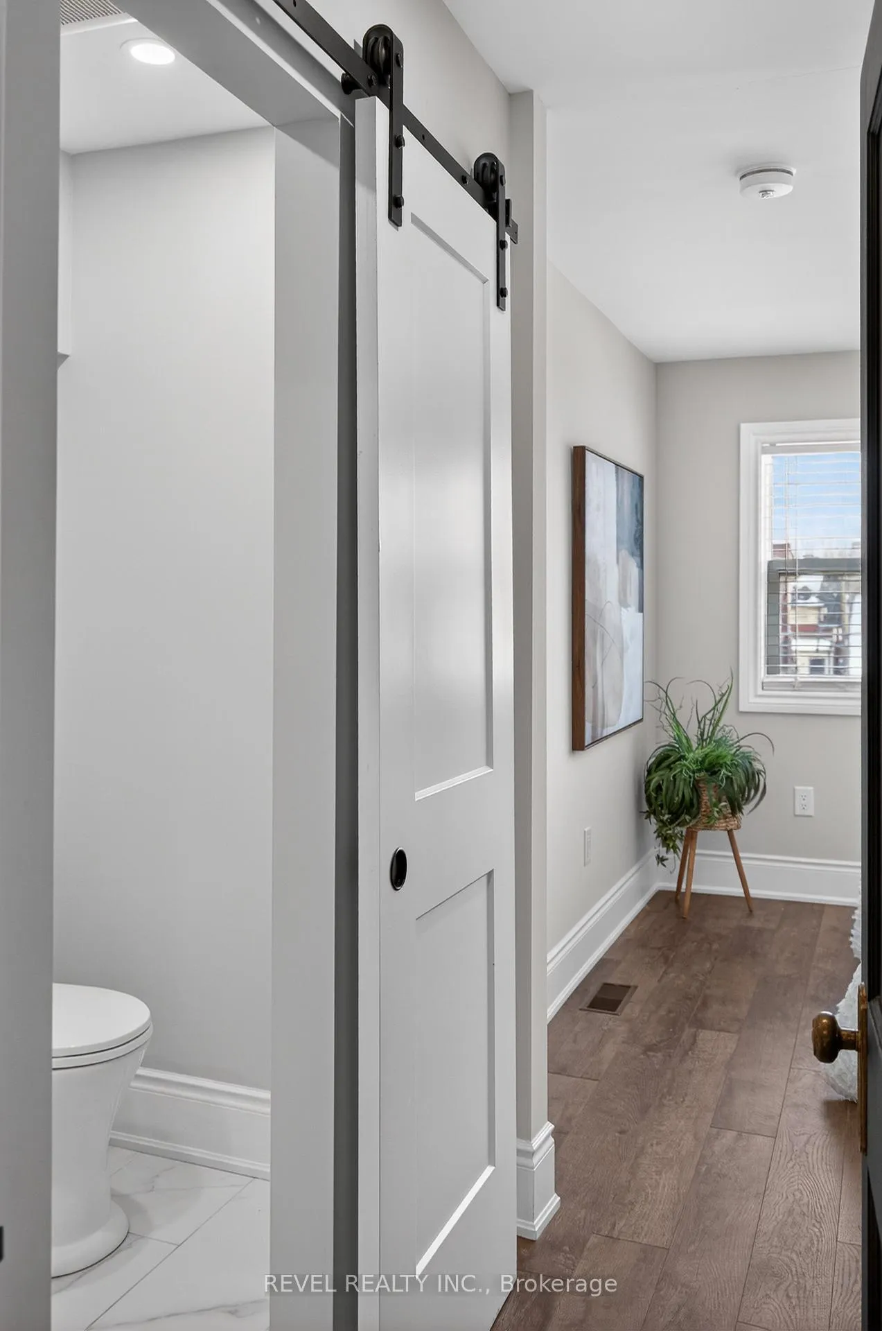 Photo 26 of 161 Connaught Avenue N, Hamilton, Stipley — HOMEH