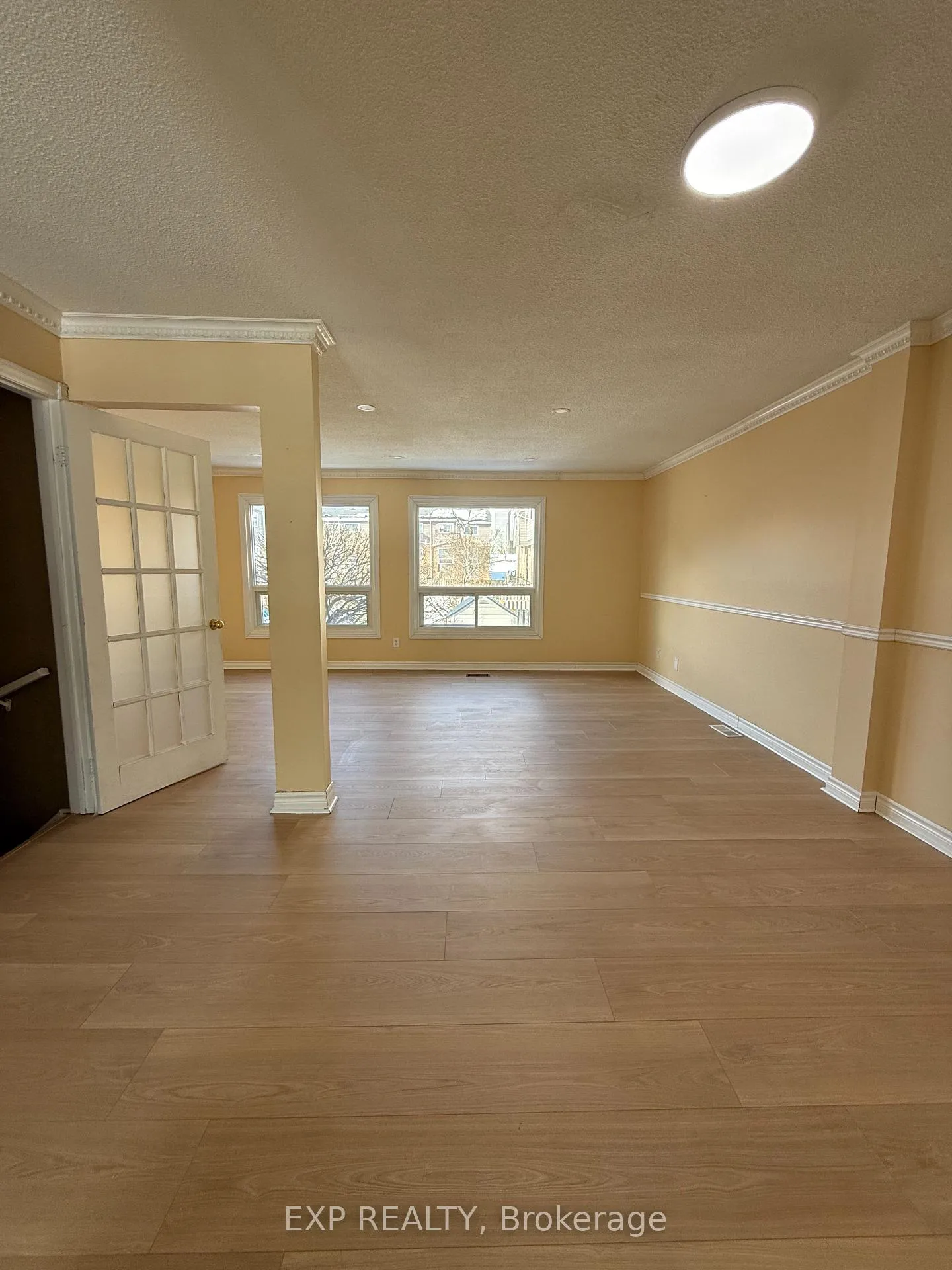 Photo 5 of Unit 31, 2050 Upper Middle Road, Burlington, Brant Hills — HOMEH