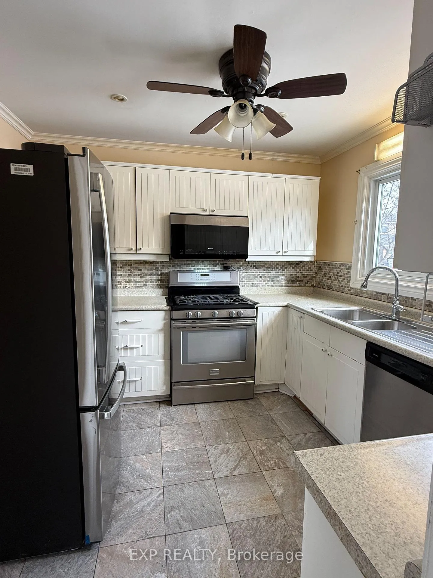 Photo 6 of Unit 31, 2050 Upper Middle Road, Burlington, Brant Hills — HOMEH
