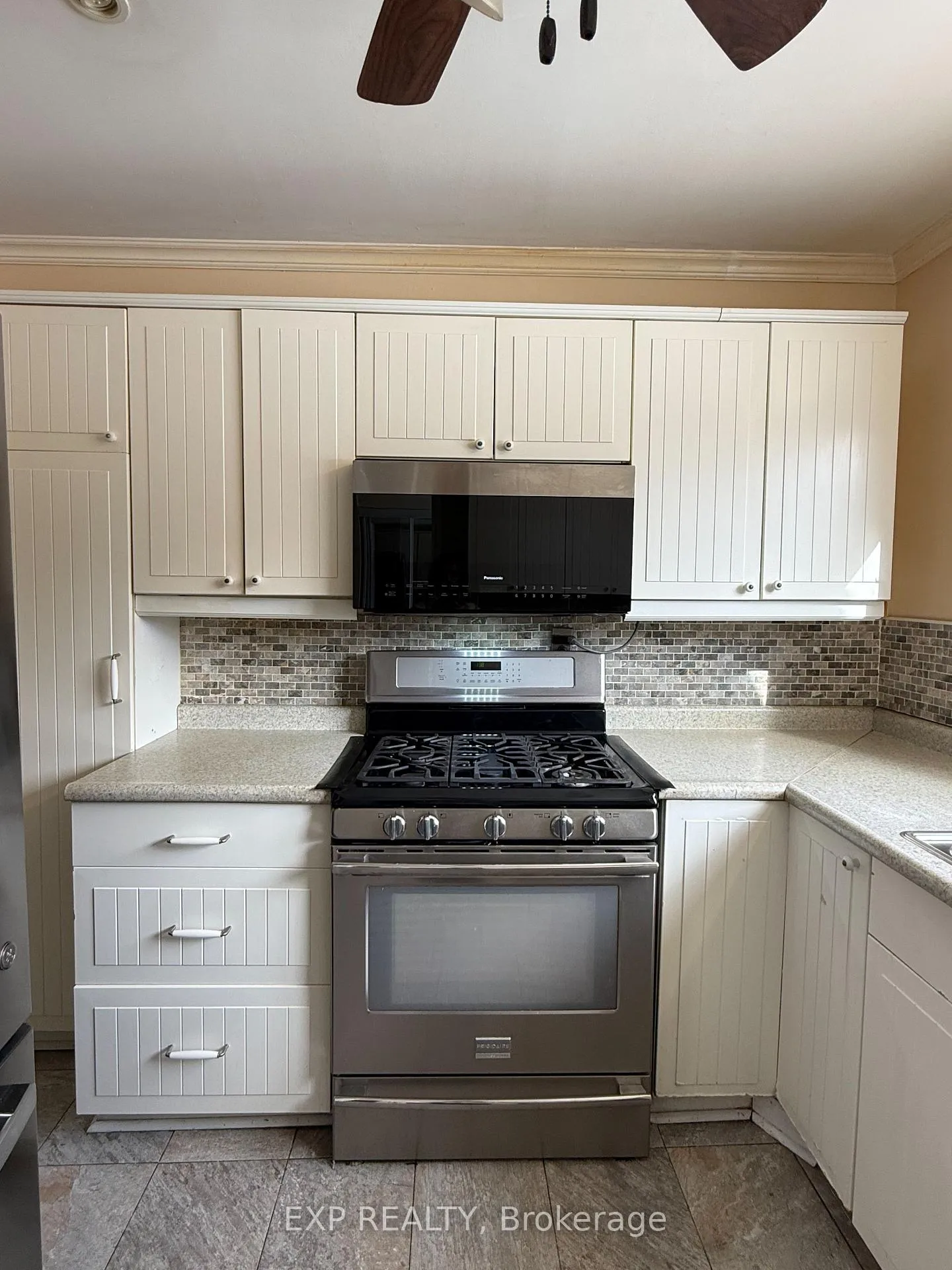 Photo 7 of Unit 31, 2050 Upper Middle Road, Burlington, Brant Hills — HOMEH