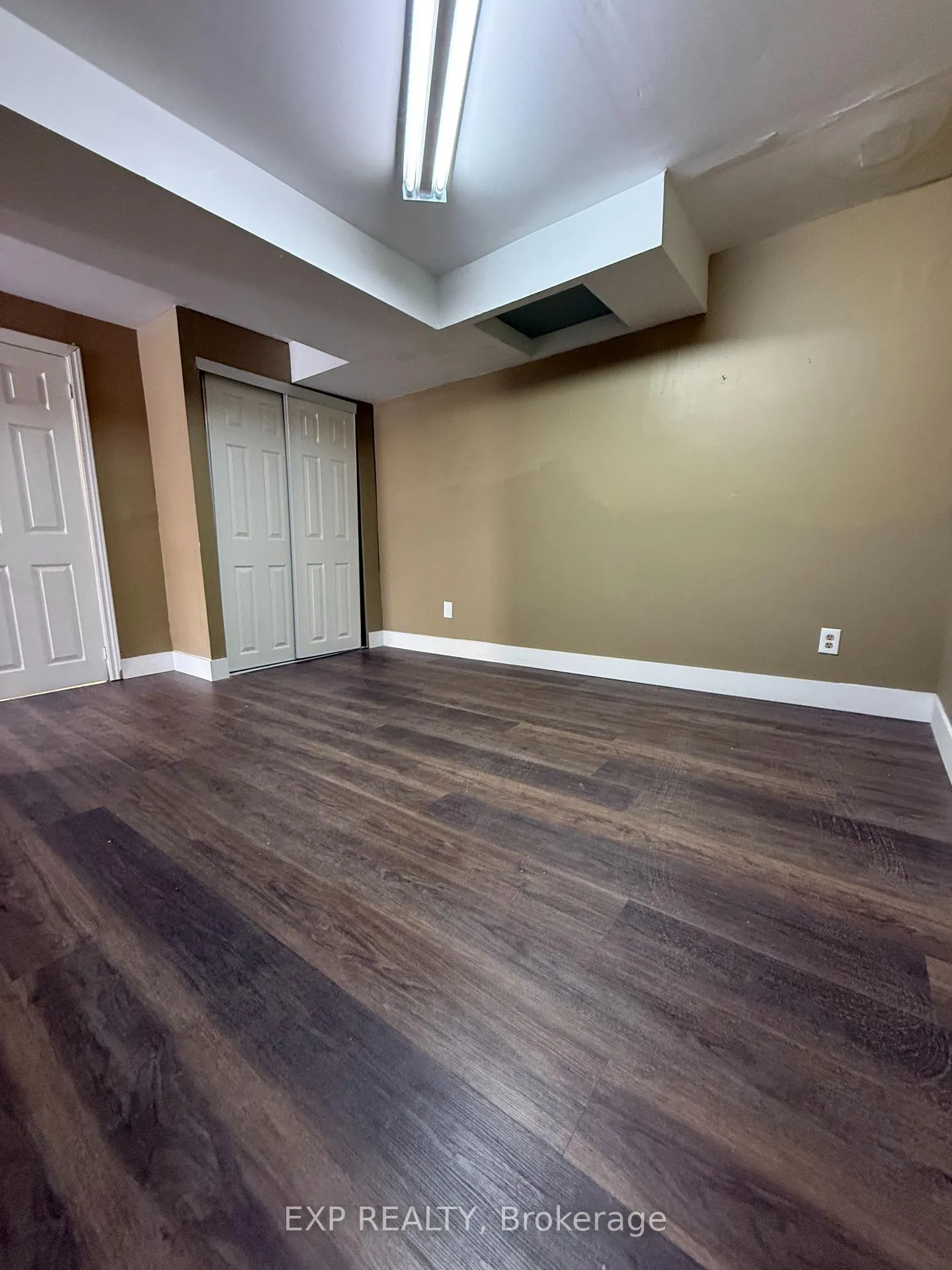Photo 19 of Unit 31, 2050 Upper Middle Road, Burlington, Brant Hills — HOMEH