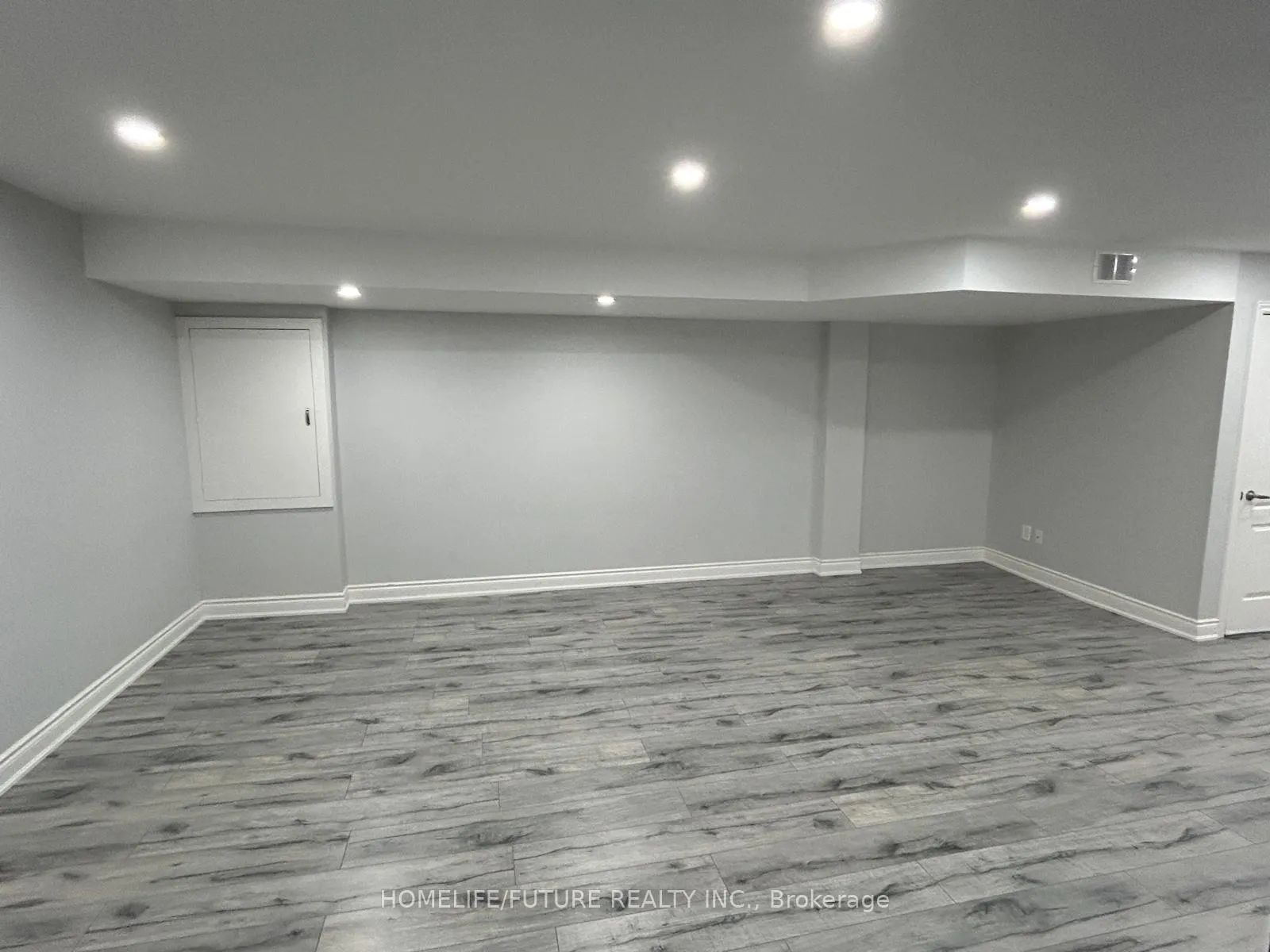 Photo 8 of 357 La Rocca Avenue, Vaughan, Vellore Village — HOMEH
