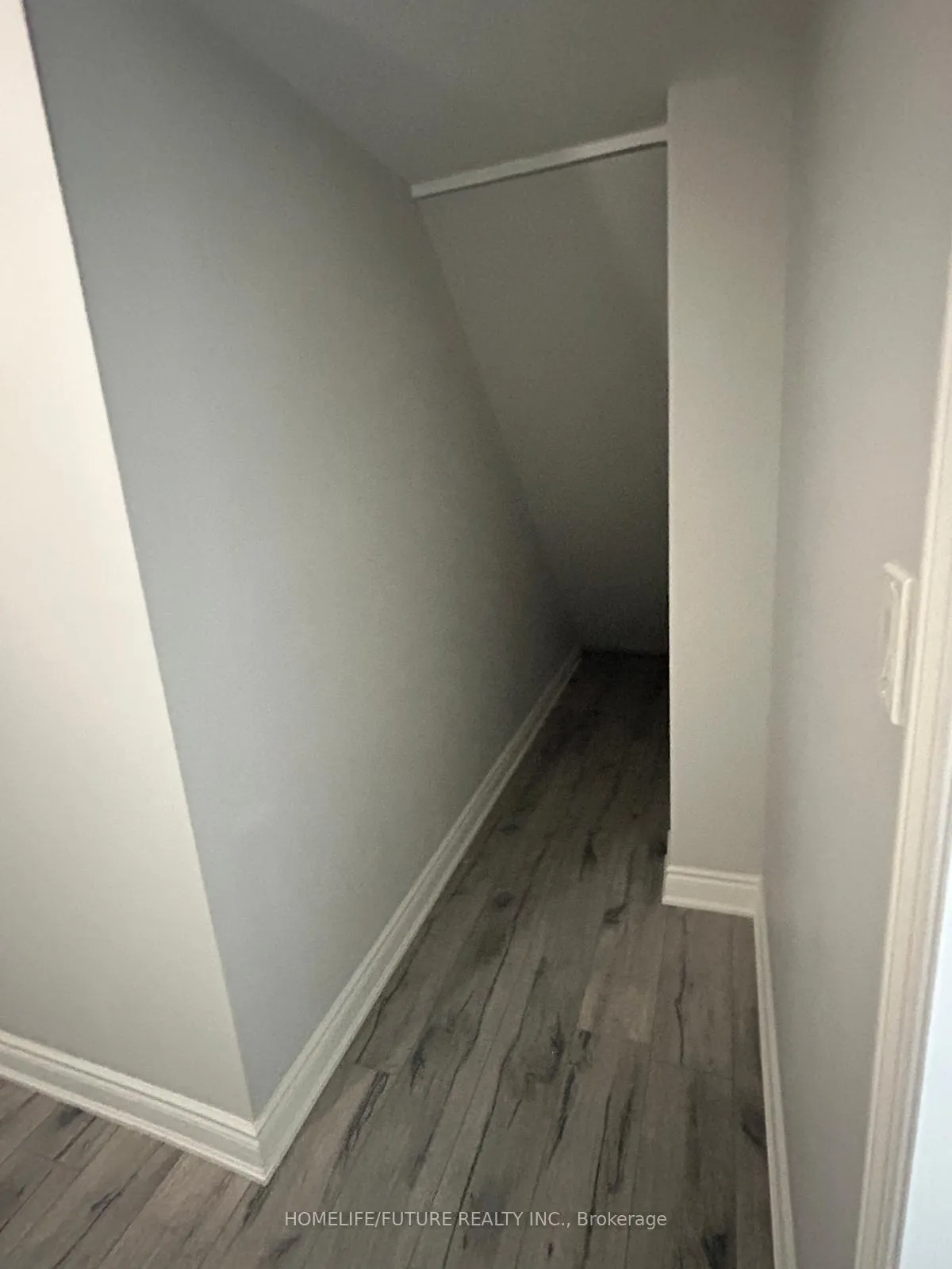 Photo 10 of 357 La Rocca Avenue, Vaughan, Vellore Village — HOMEH