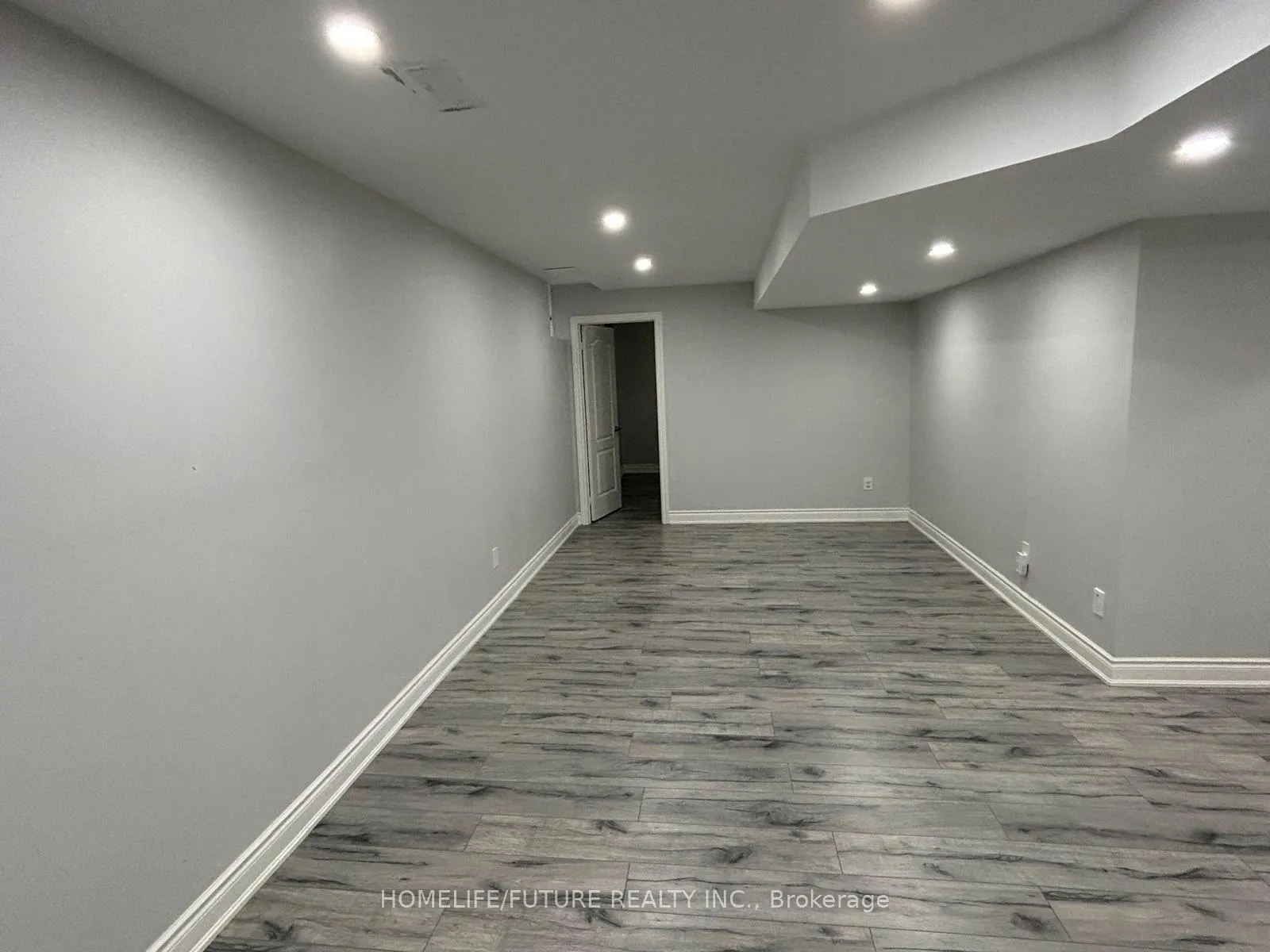 Photo 13 of 357 La Rocca Avenue, Vaughan, Vellore Village — HOMEH